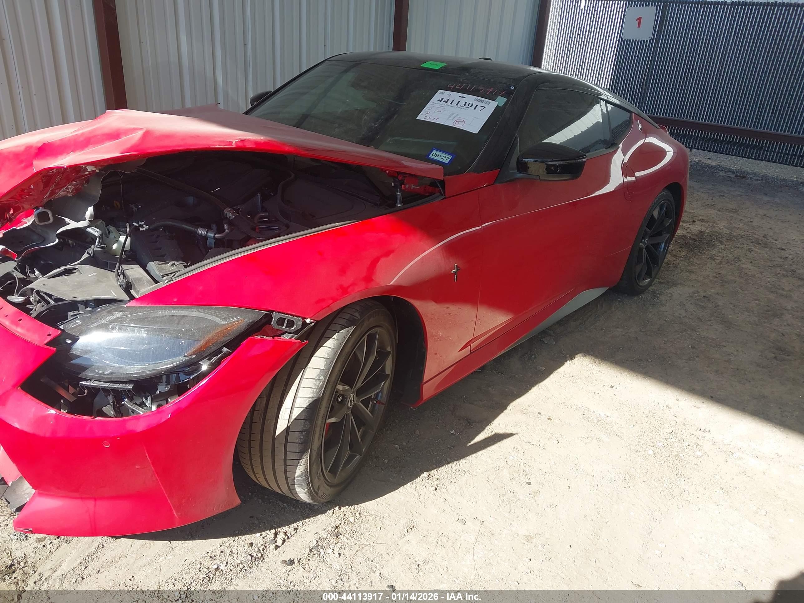 NISSAN Z image 2