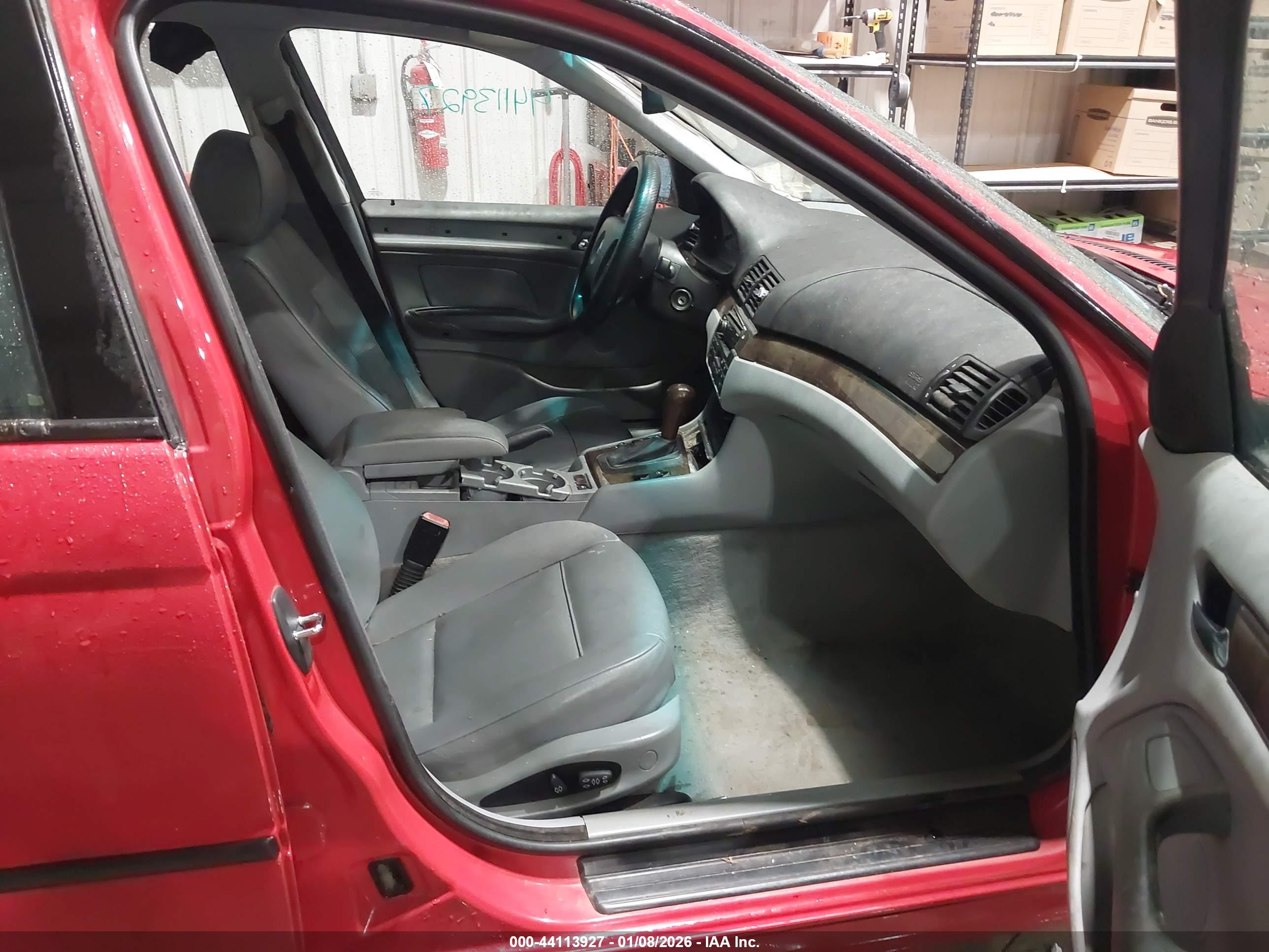 BMW 325I image 5