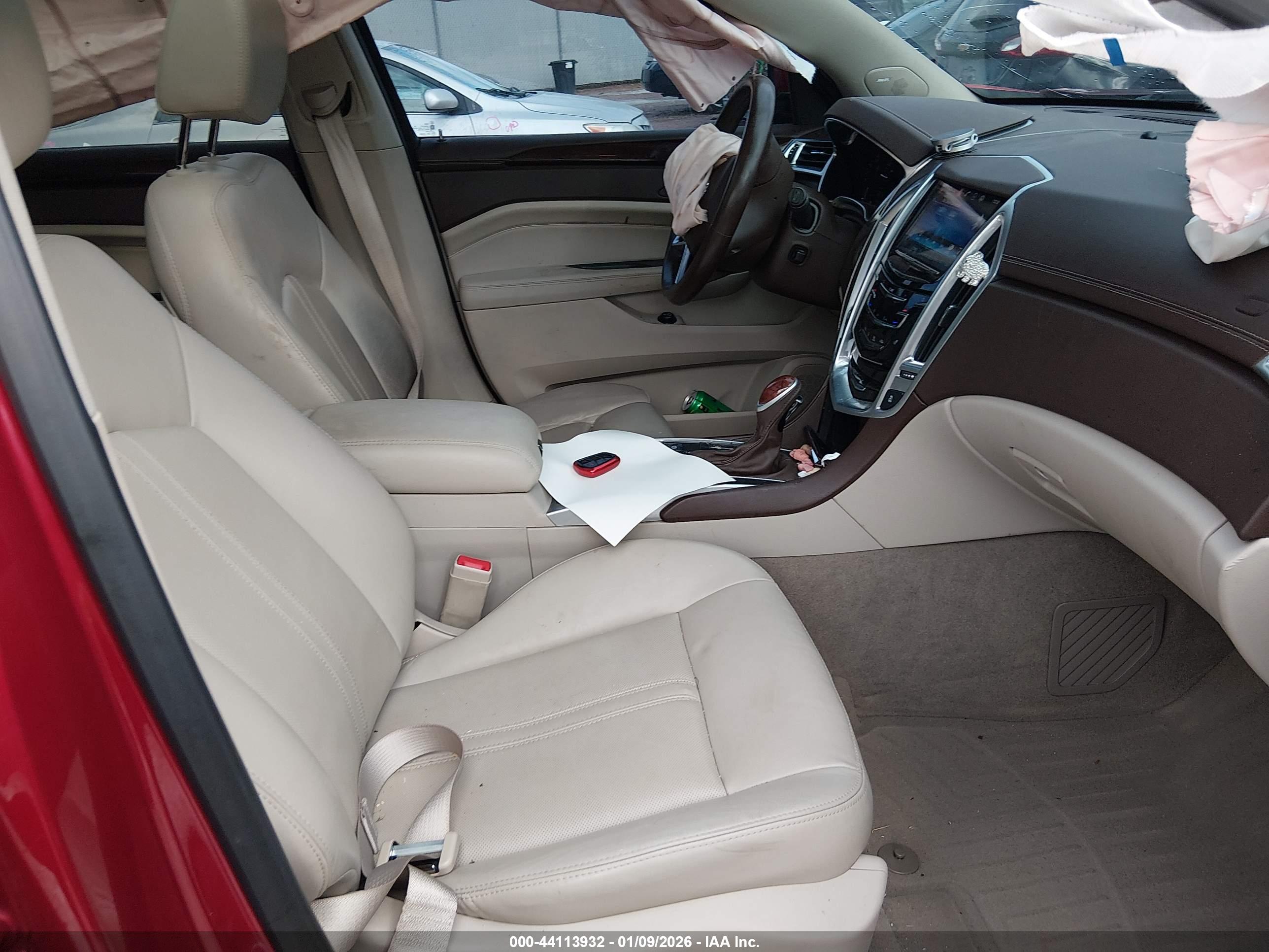 CADILLAC SRX image 5