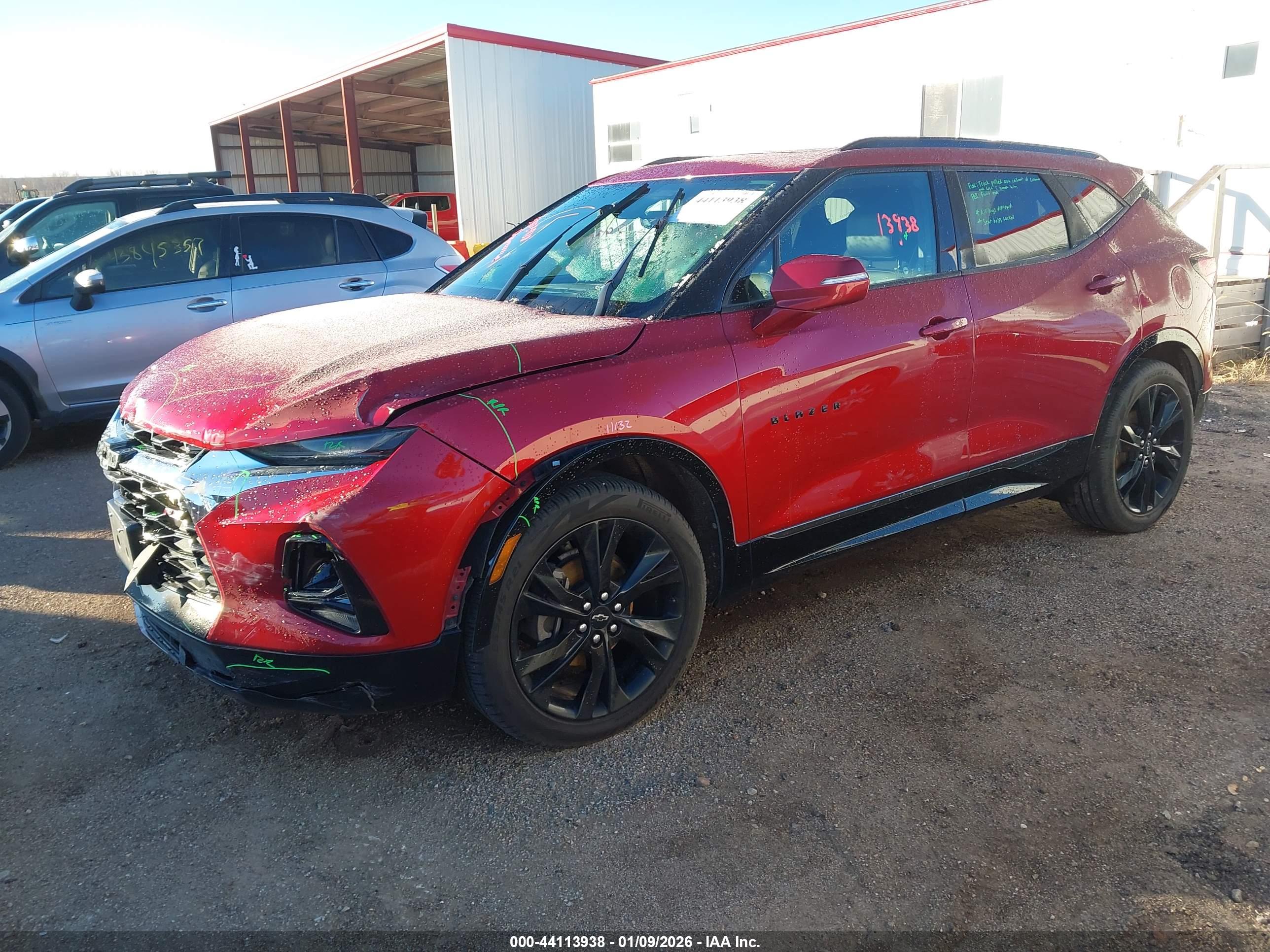 CHEVROLET BLAZER image 2