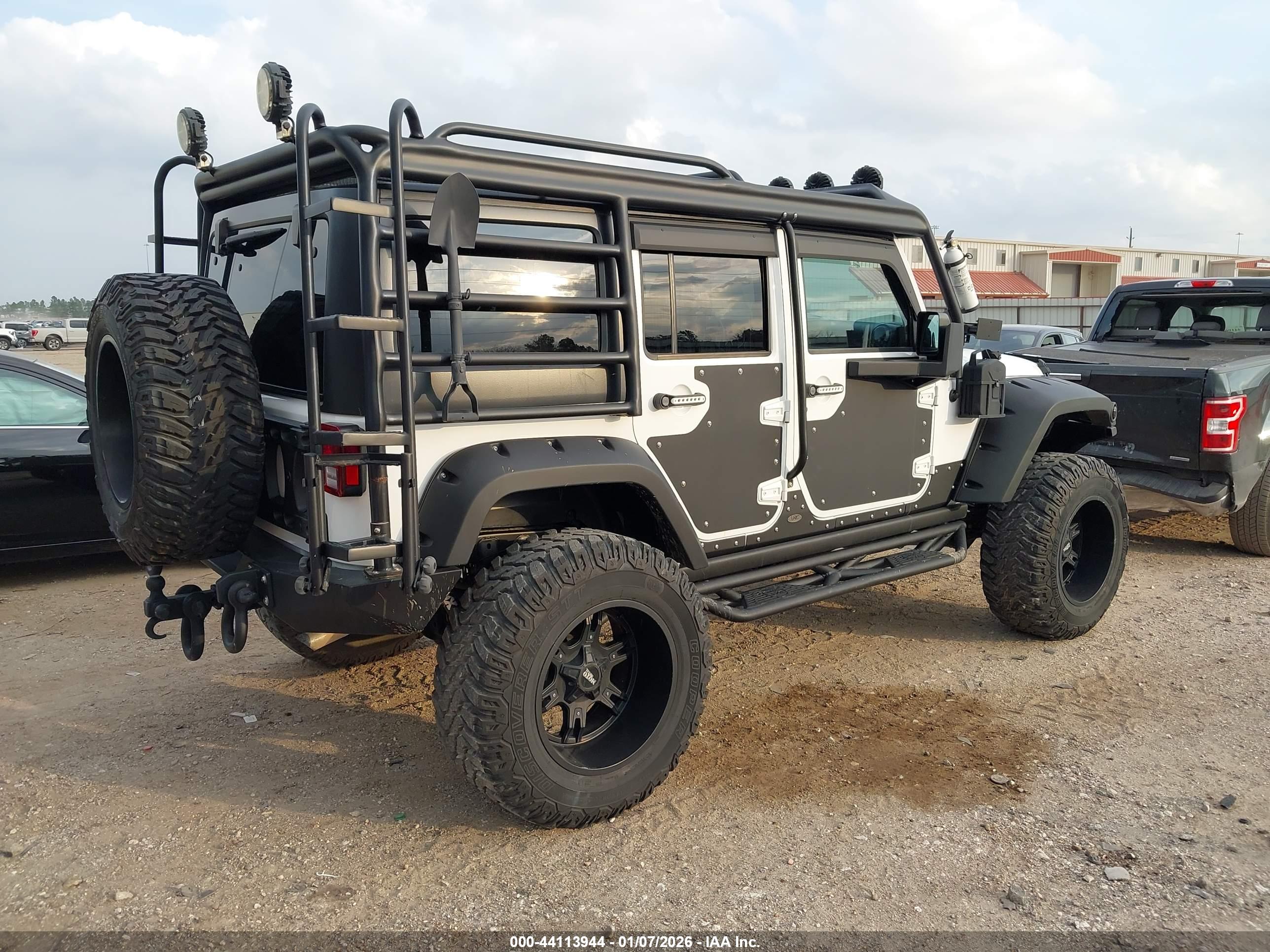 JEEP WRANGLER image 4