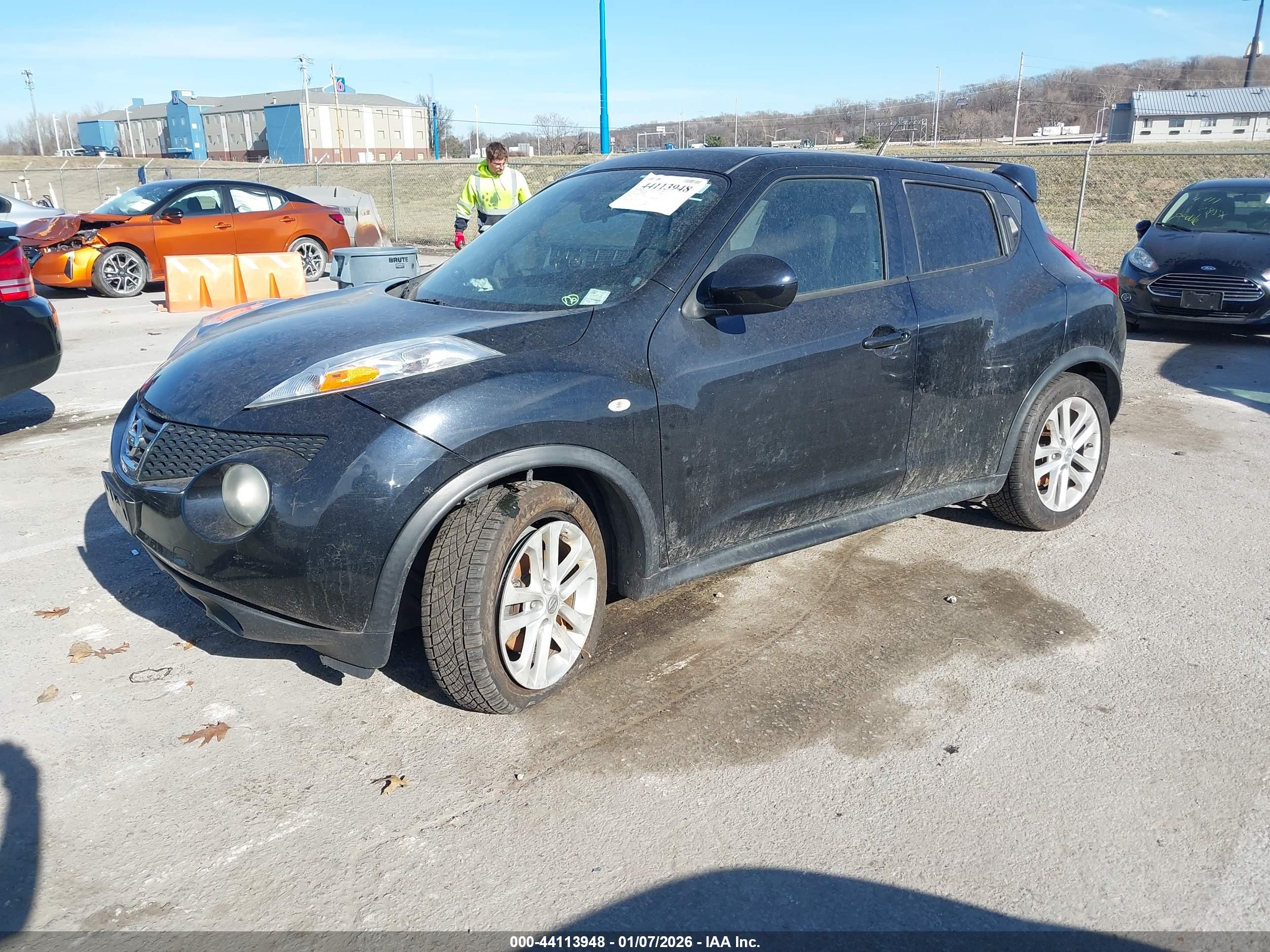 NISSAN JUKE image 2