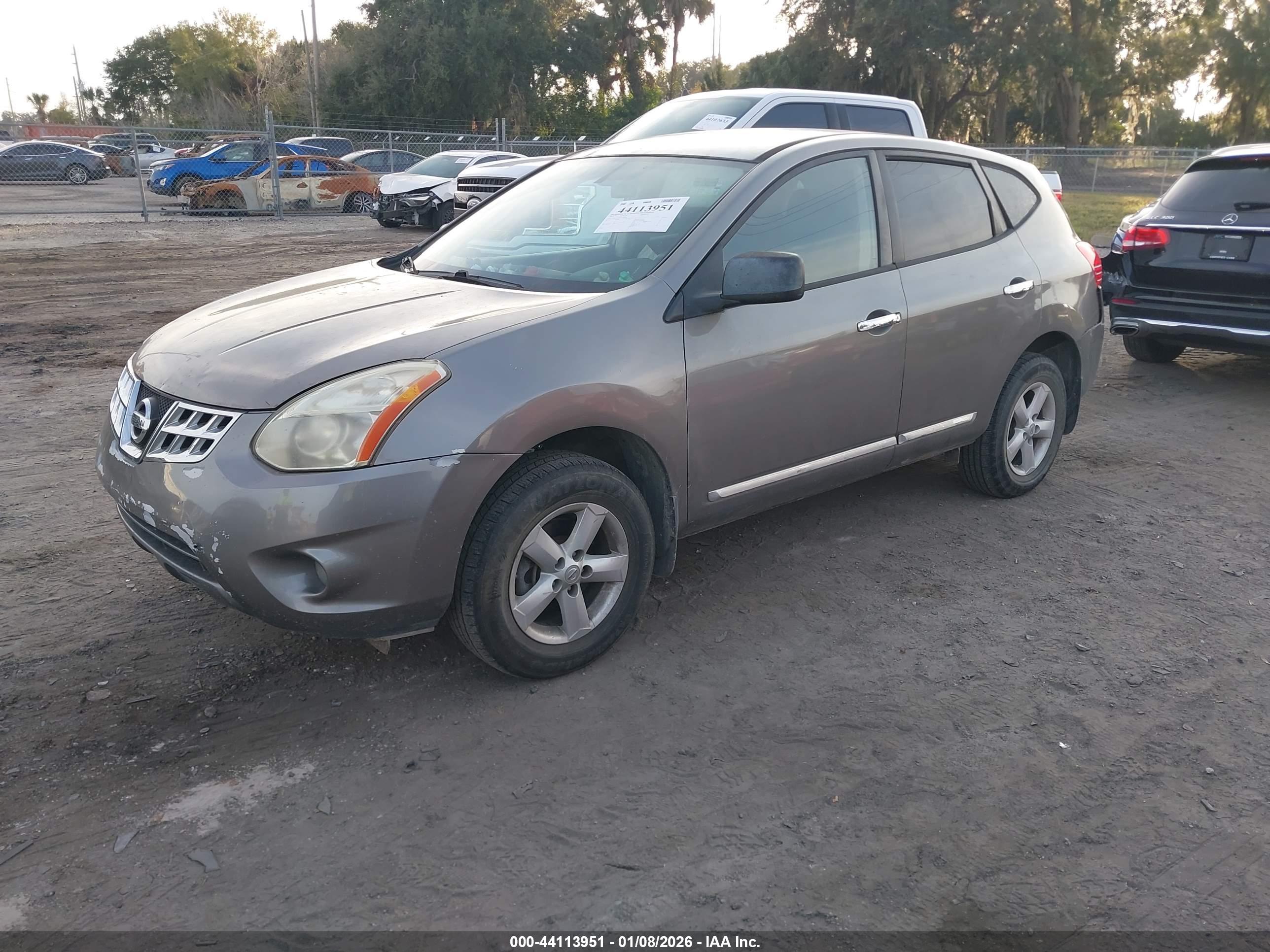 NISSAN ROGUE image 2