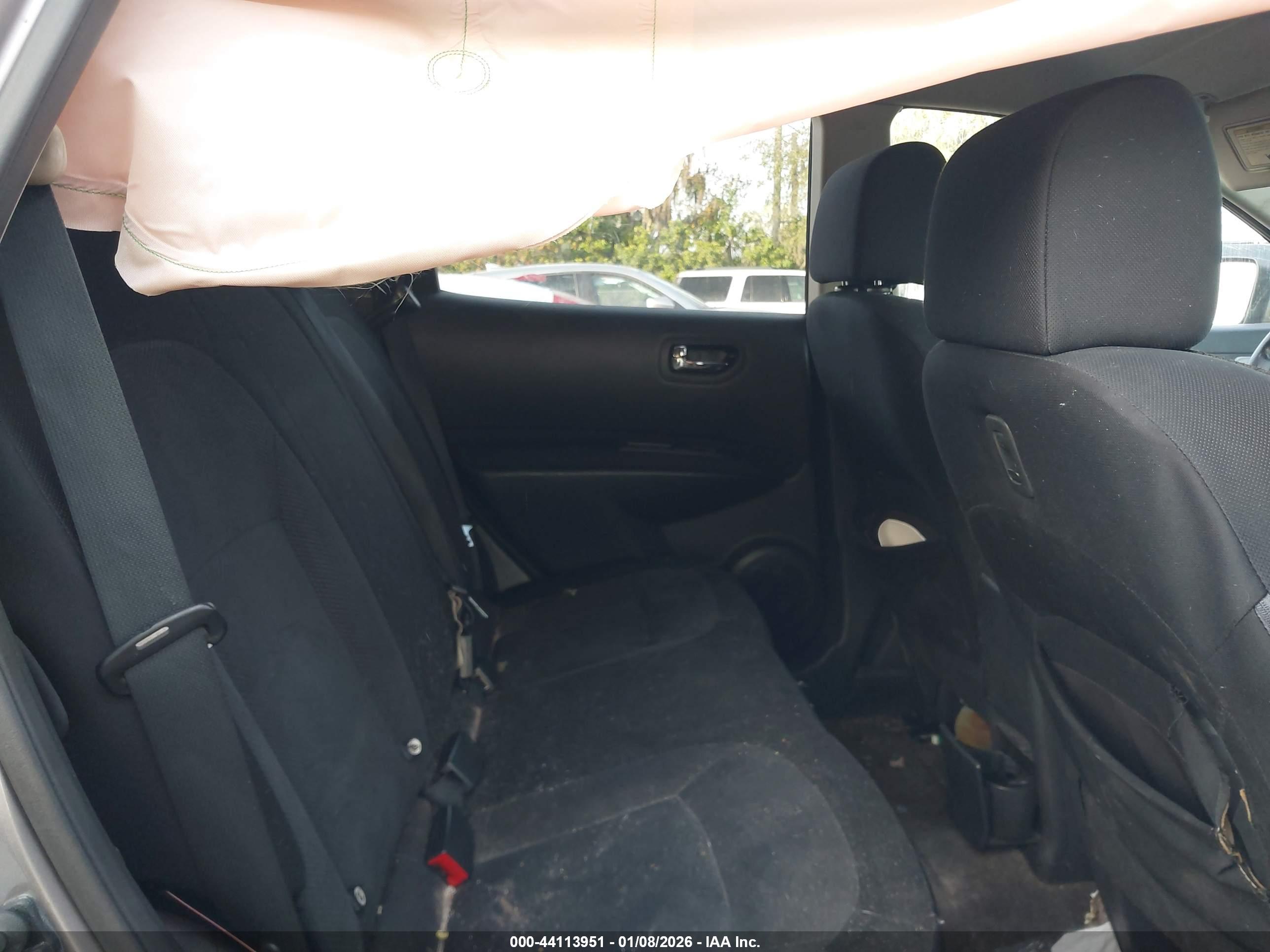 NISSAN ROGUE image 8