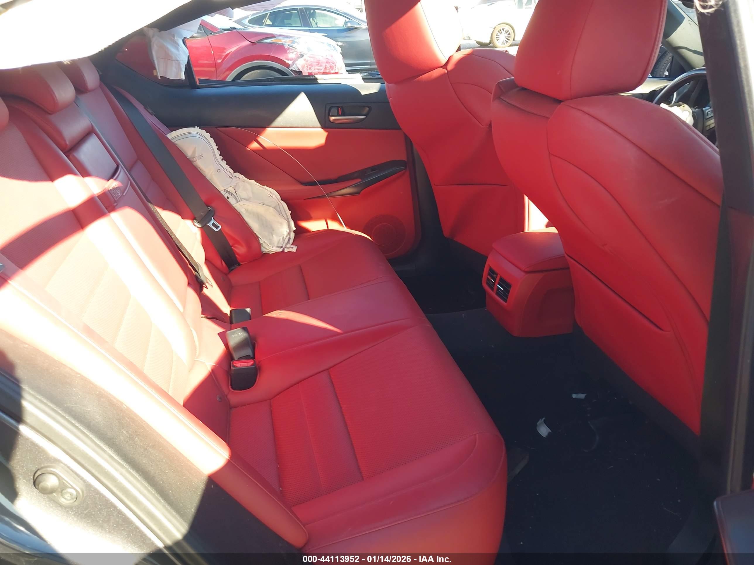 LEXUS IS image 8