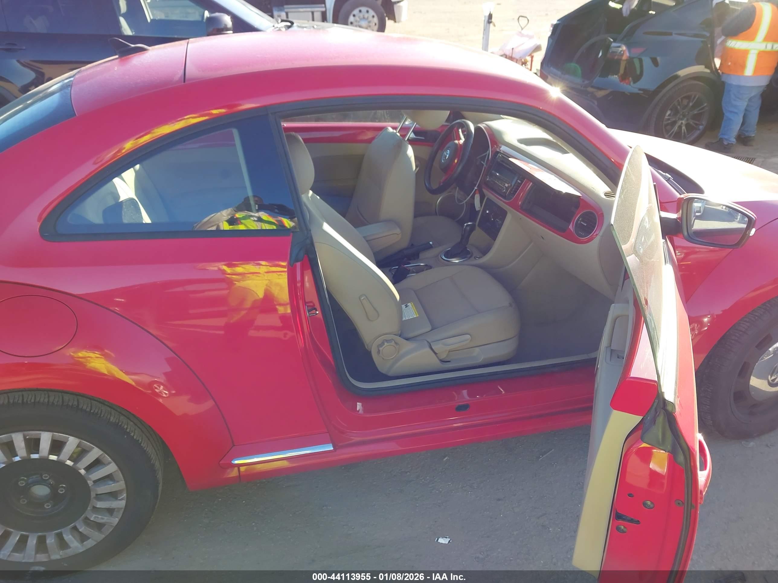 VOLKSWAGEN BEETLE image 5