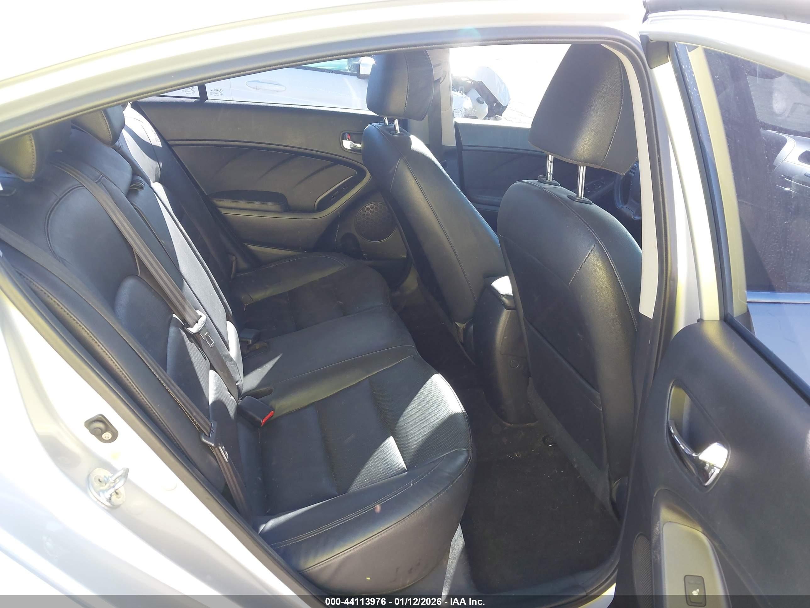 KIA FORTE image 8