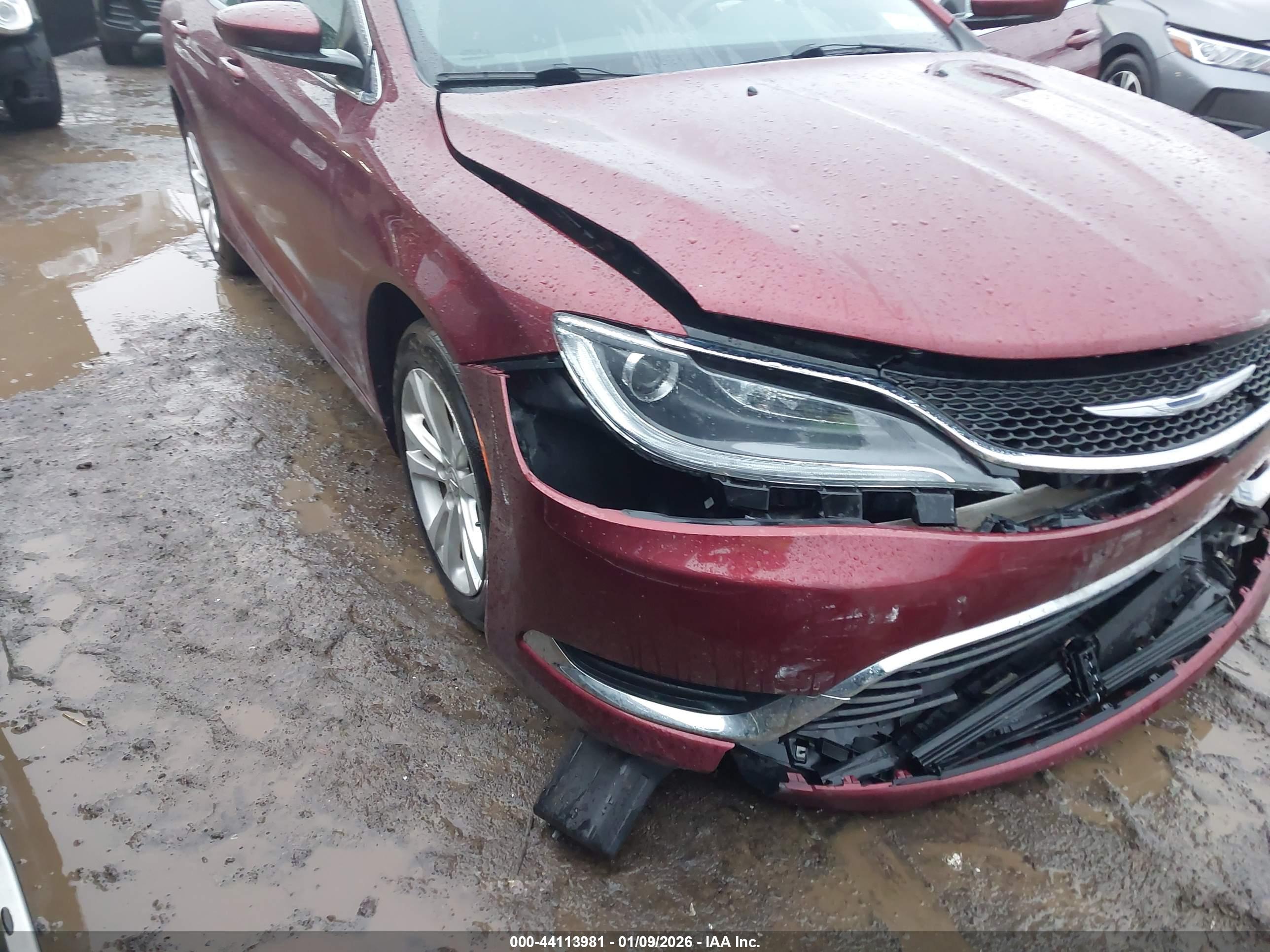 CHRYSLER 200 image 6