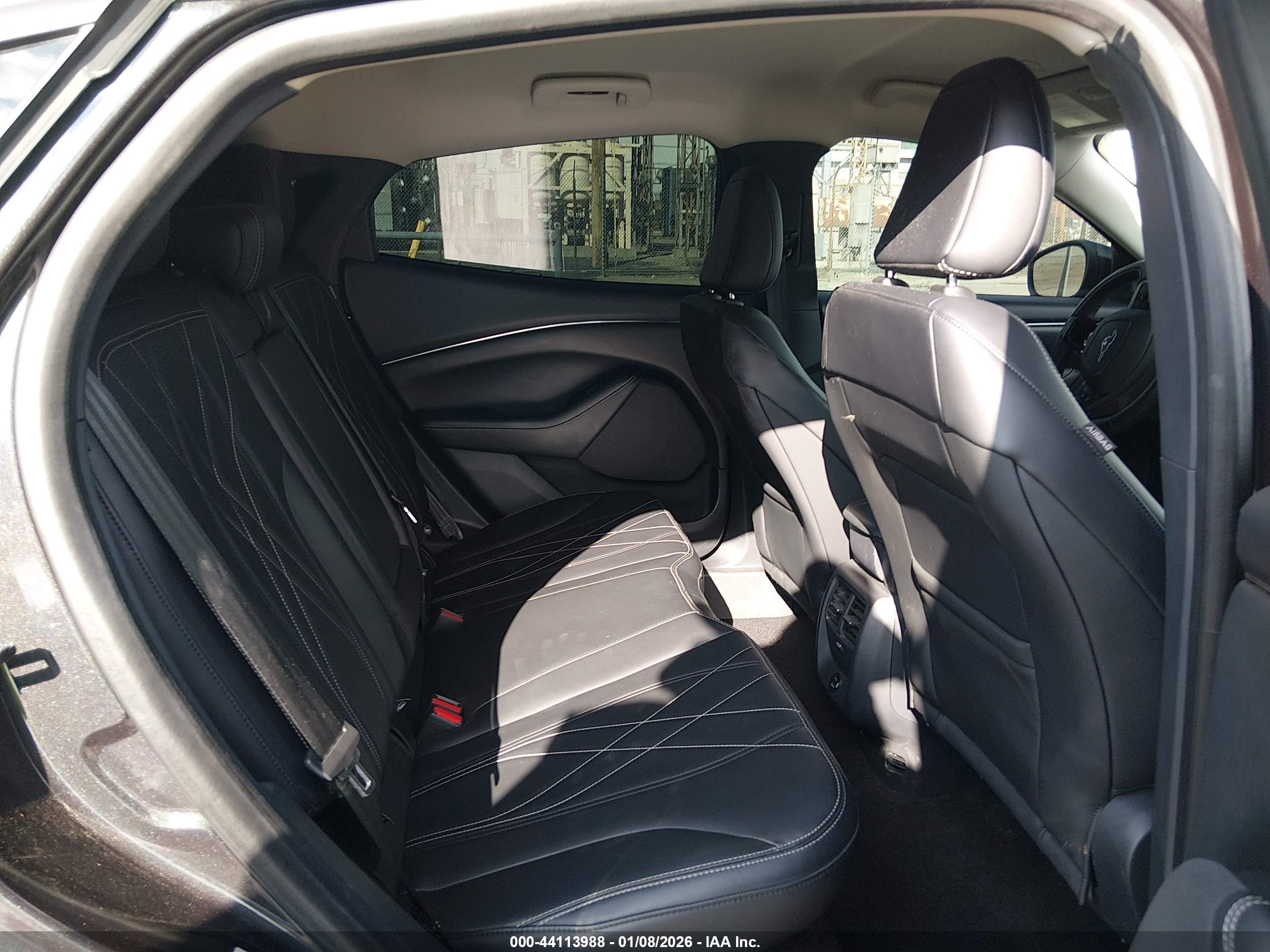 FORD MUSTANG image 8