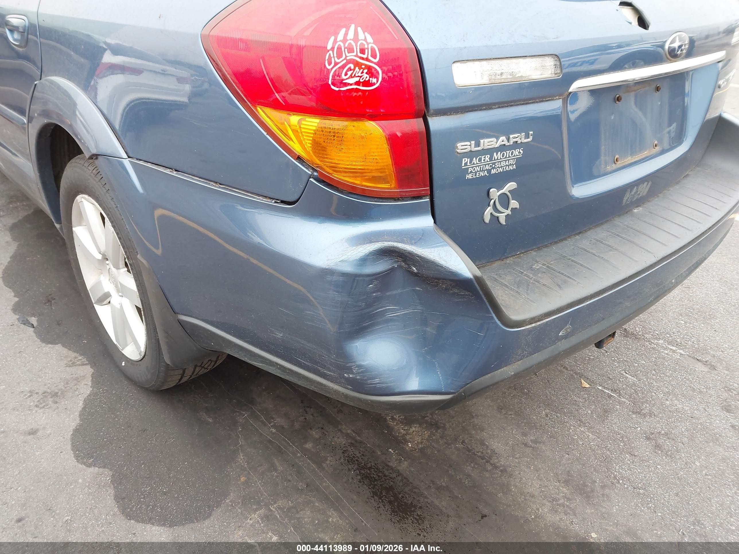 SUBARU OUTBACK image 6