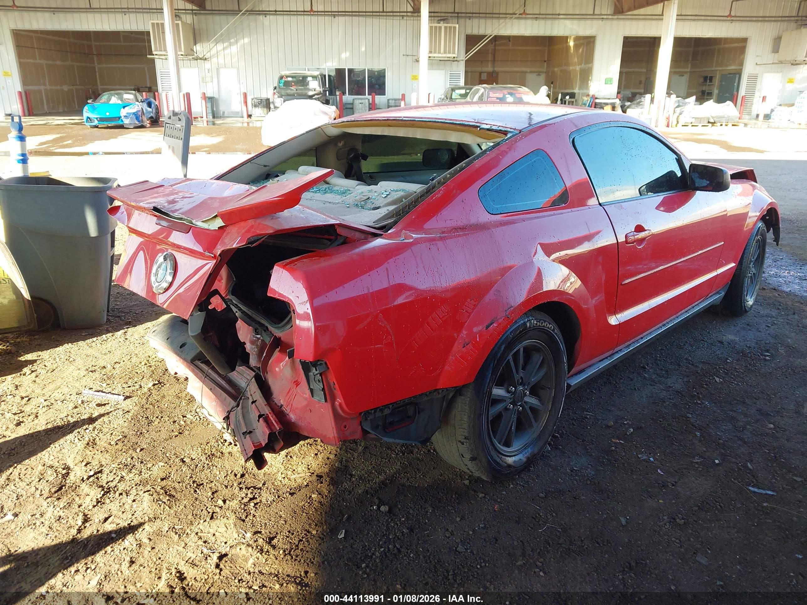 FORD MUSTANG image 4