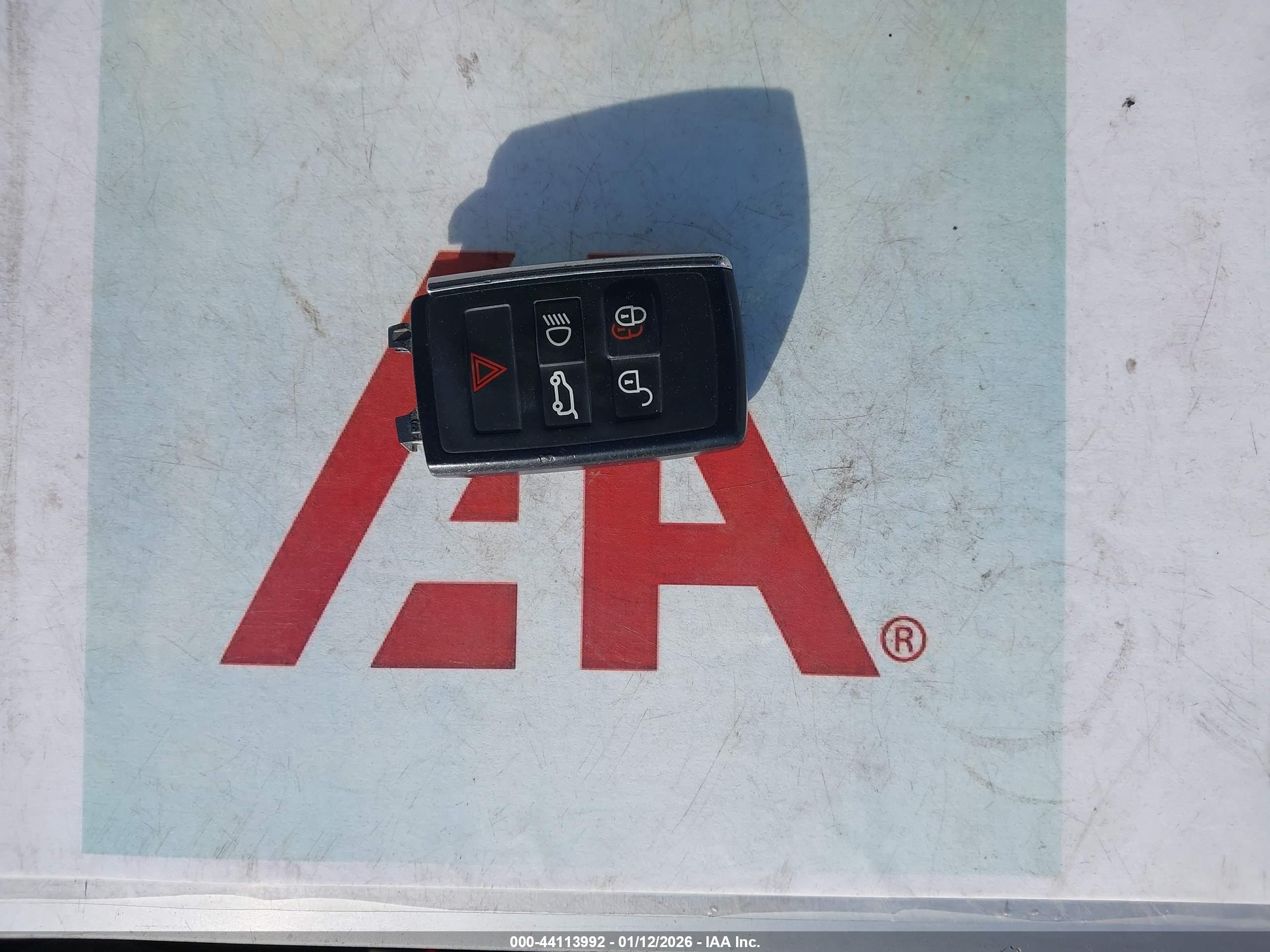 LAND ROVER image 11