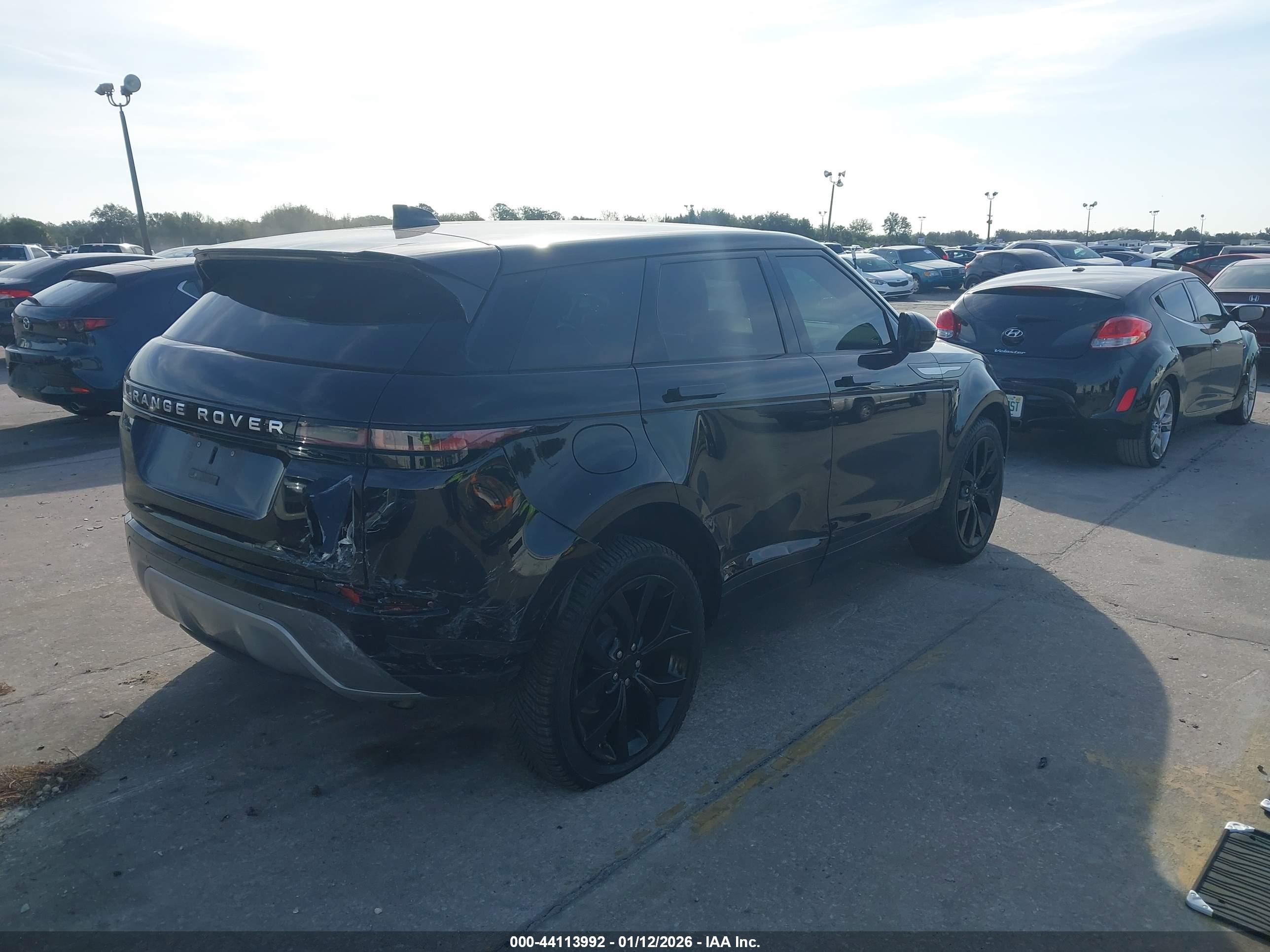 LAND ROVER image 4