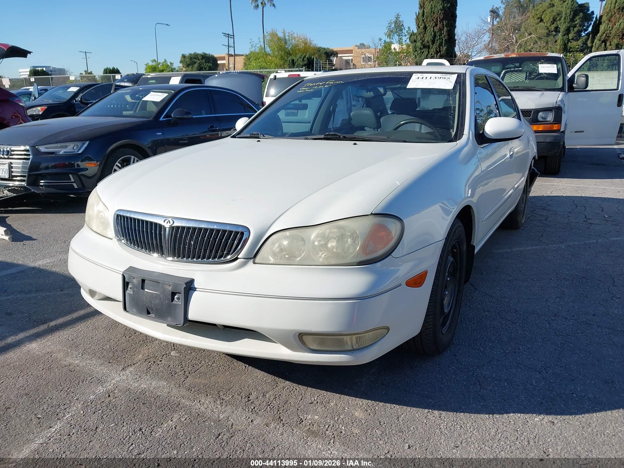 INFINITI I30 image 2