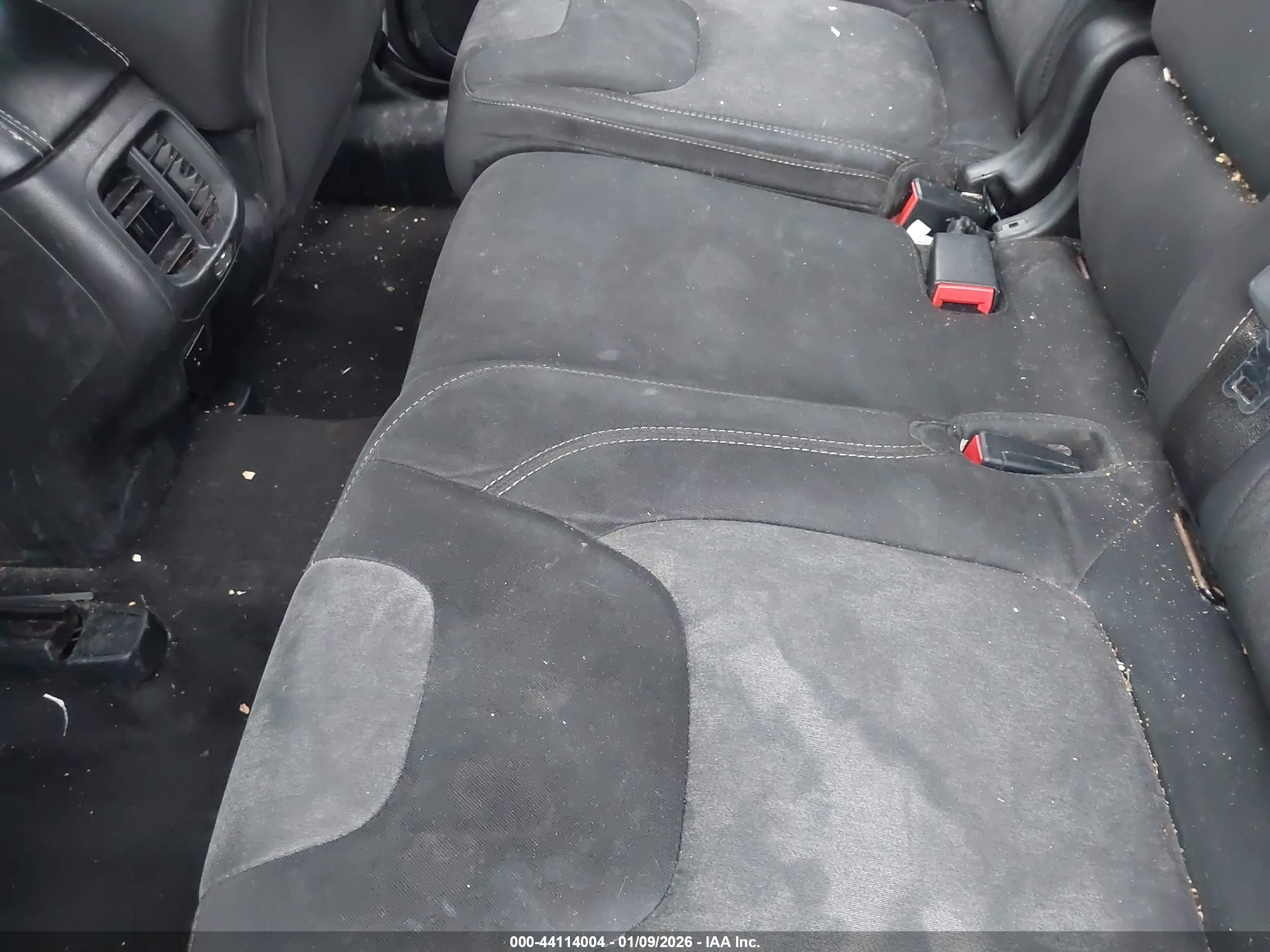 JEEP CHEROKEE image 8