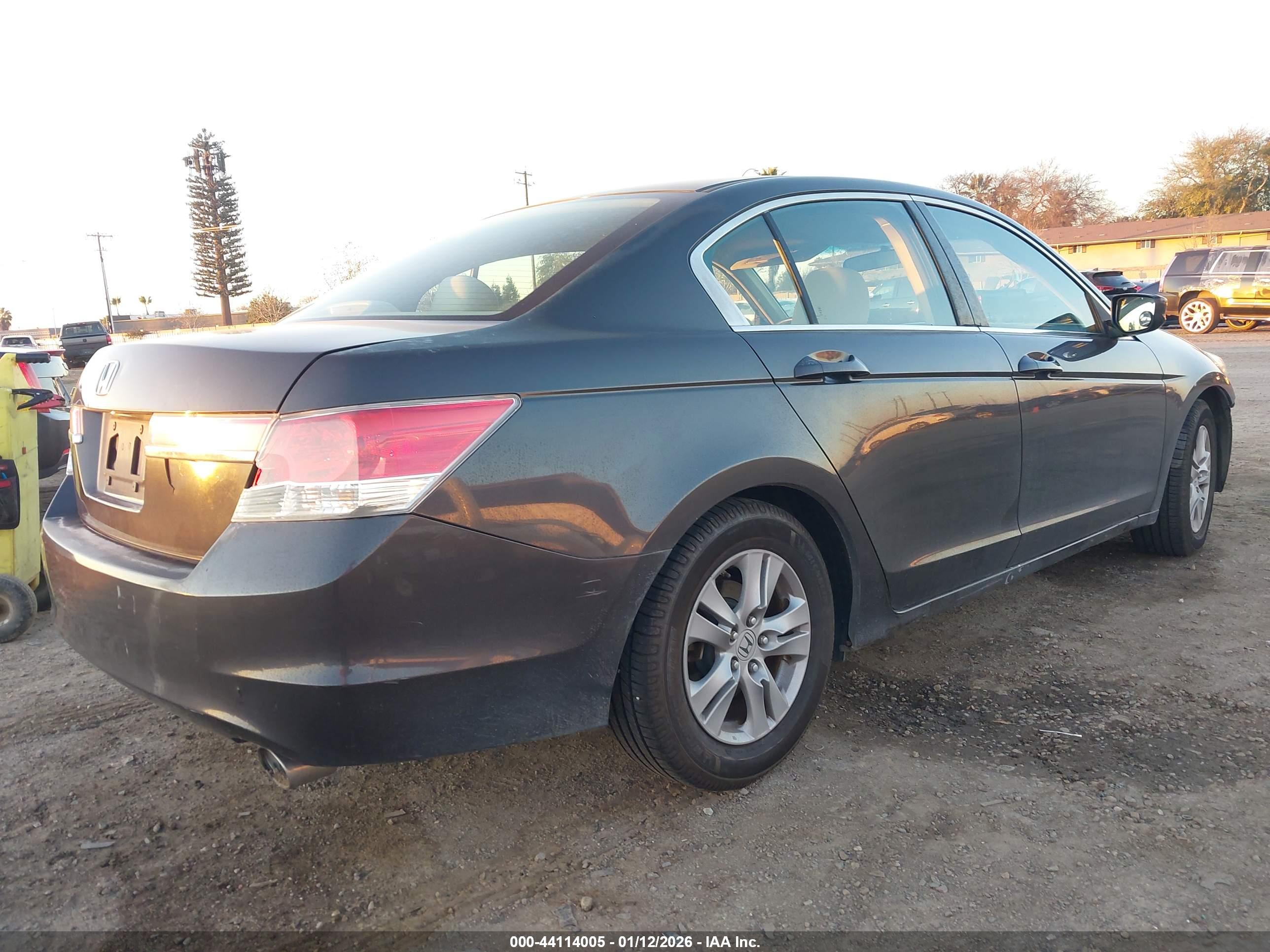 HONDA ACCORD image 4