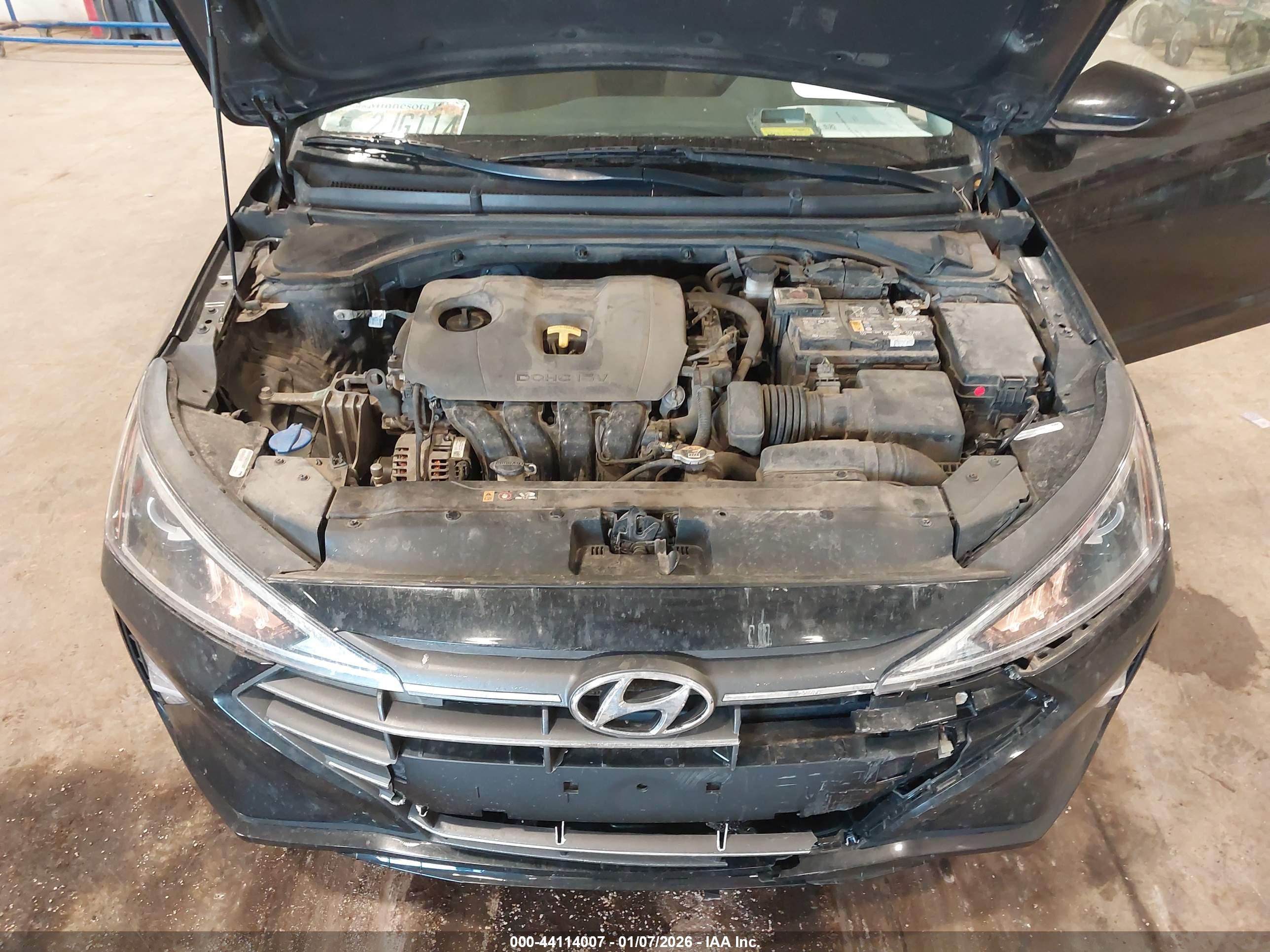 HYUNDAI ELANTRA image 10