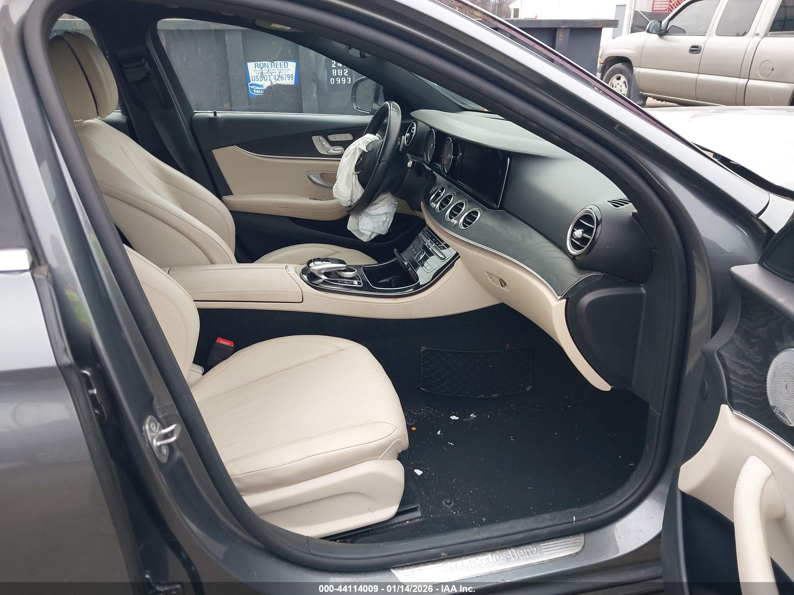 MERCEDES-BENZ E image 5