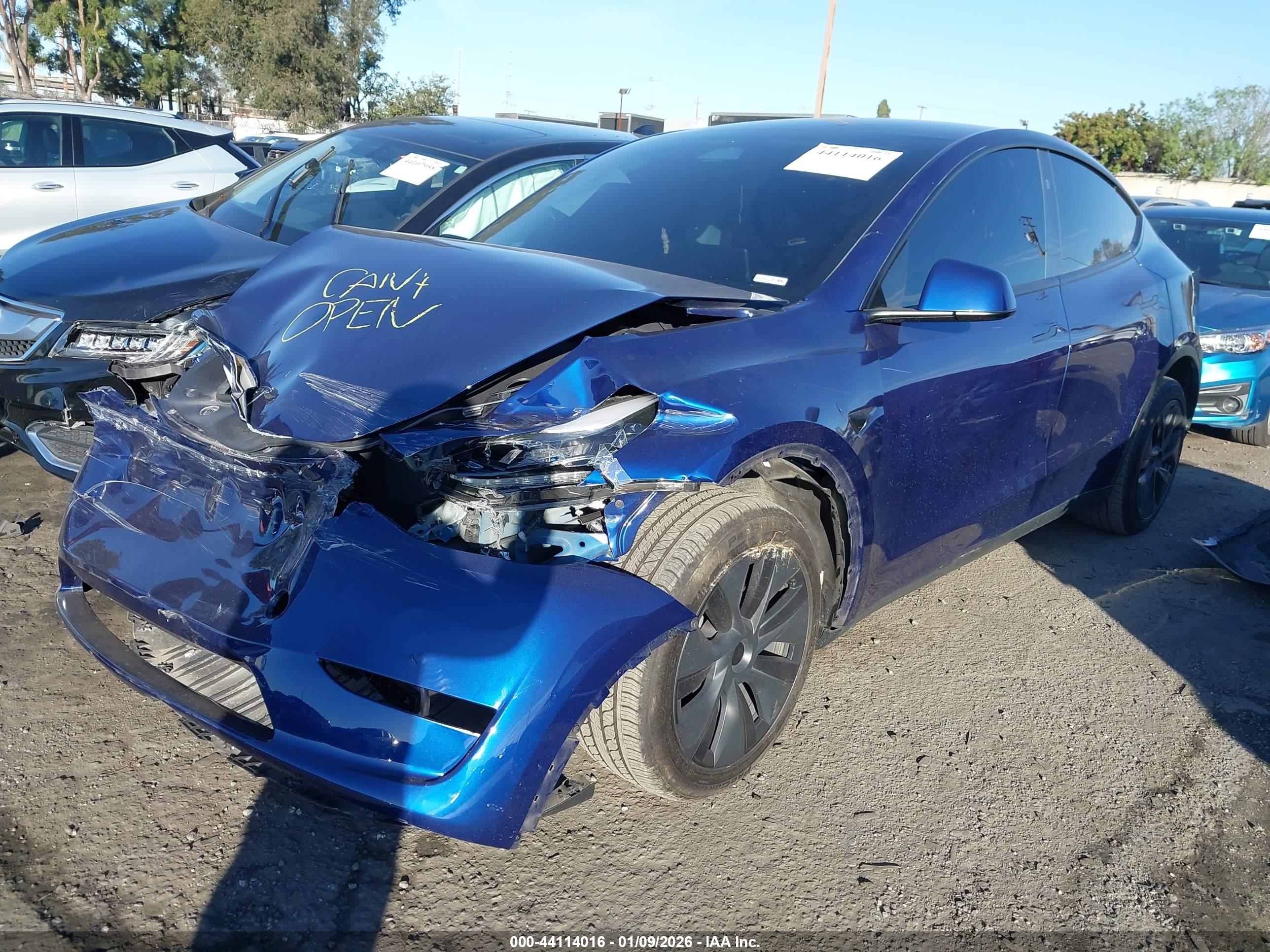TESLA MODEL image 2