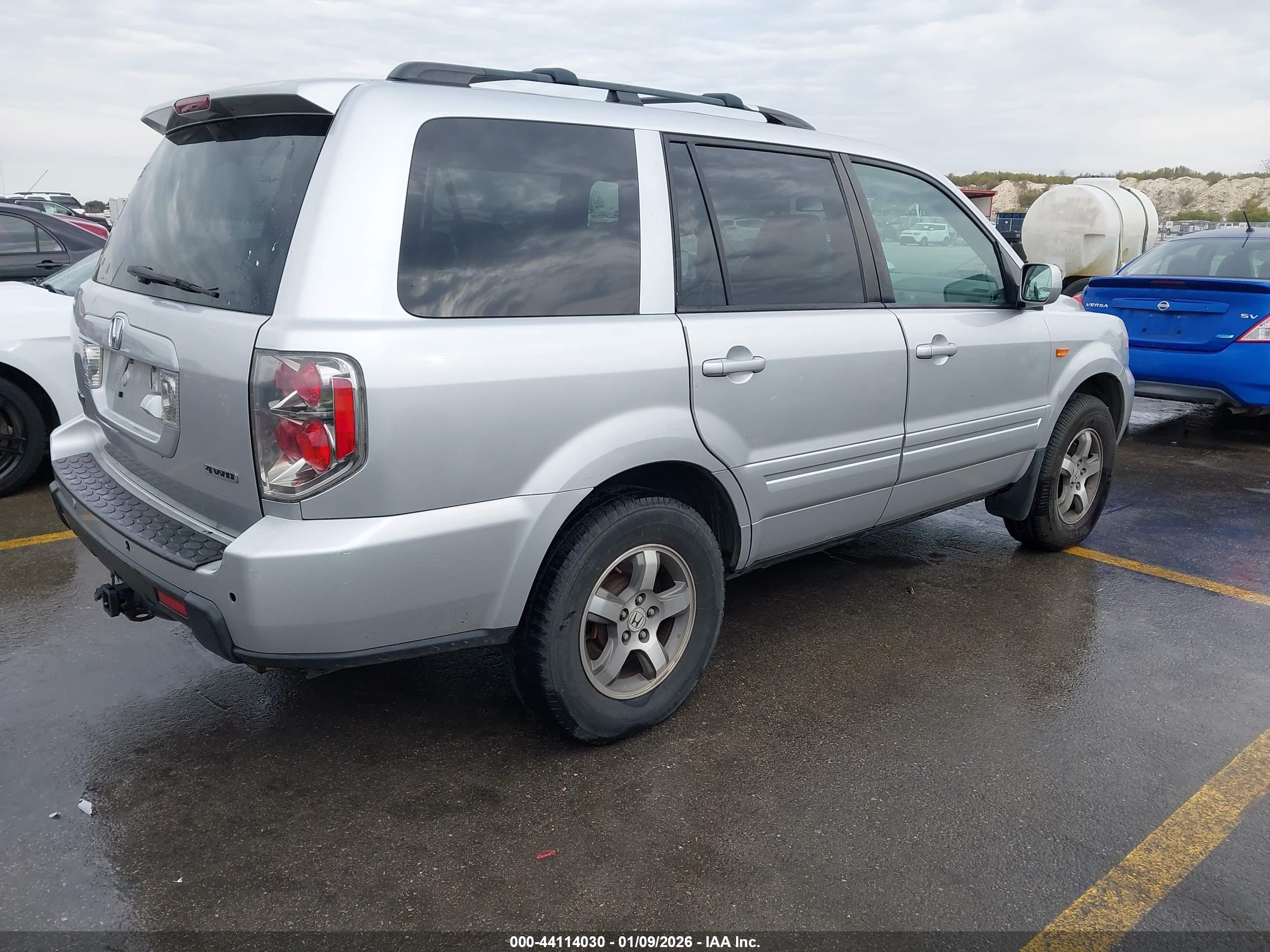HONDA PILOT image 4