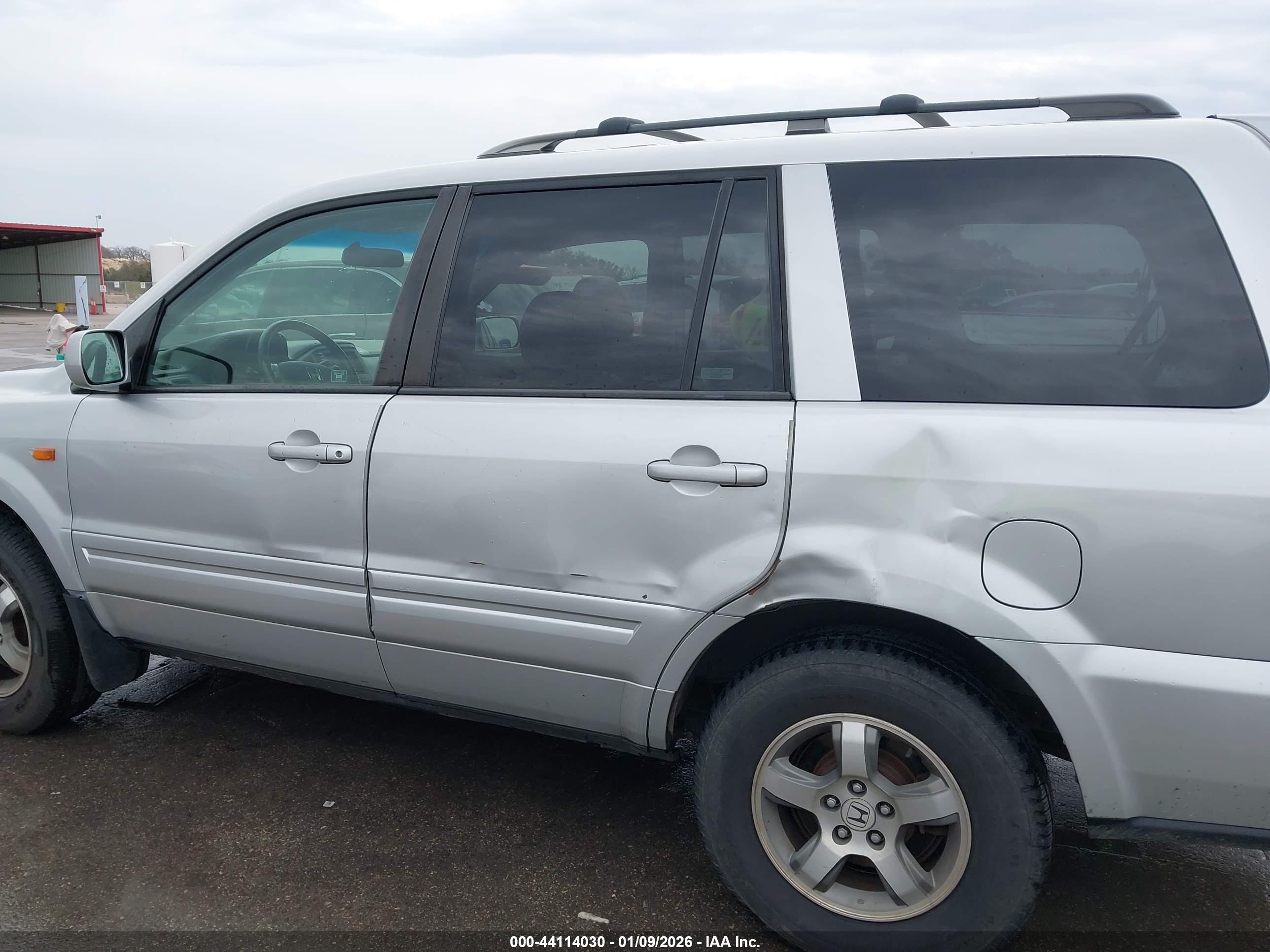 HONDA PILOT image 6