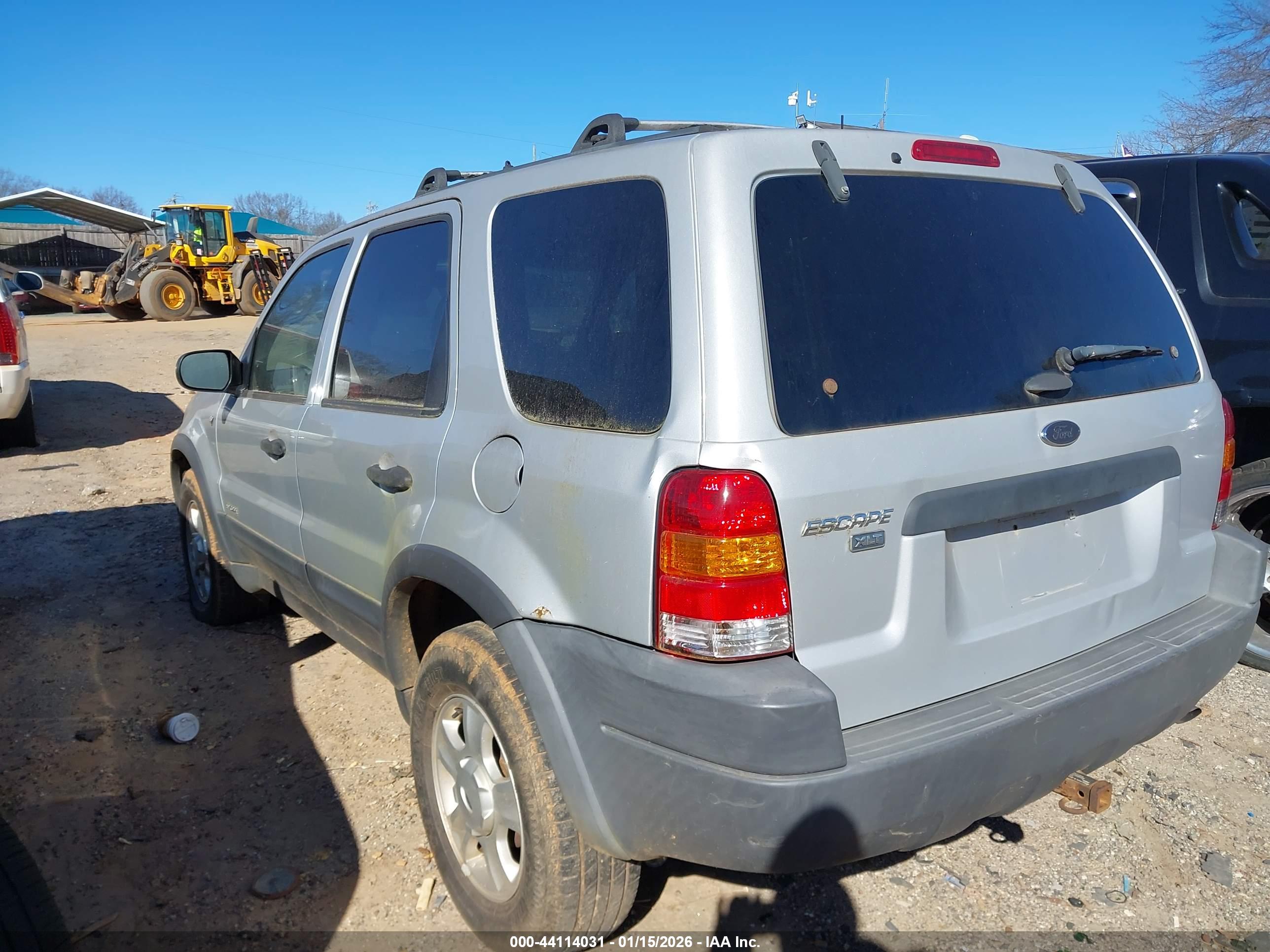 FORD ESCAPE image 3