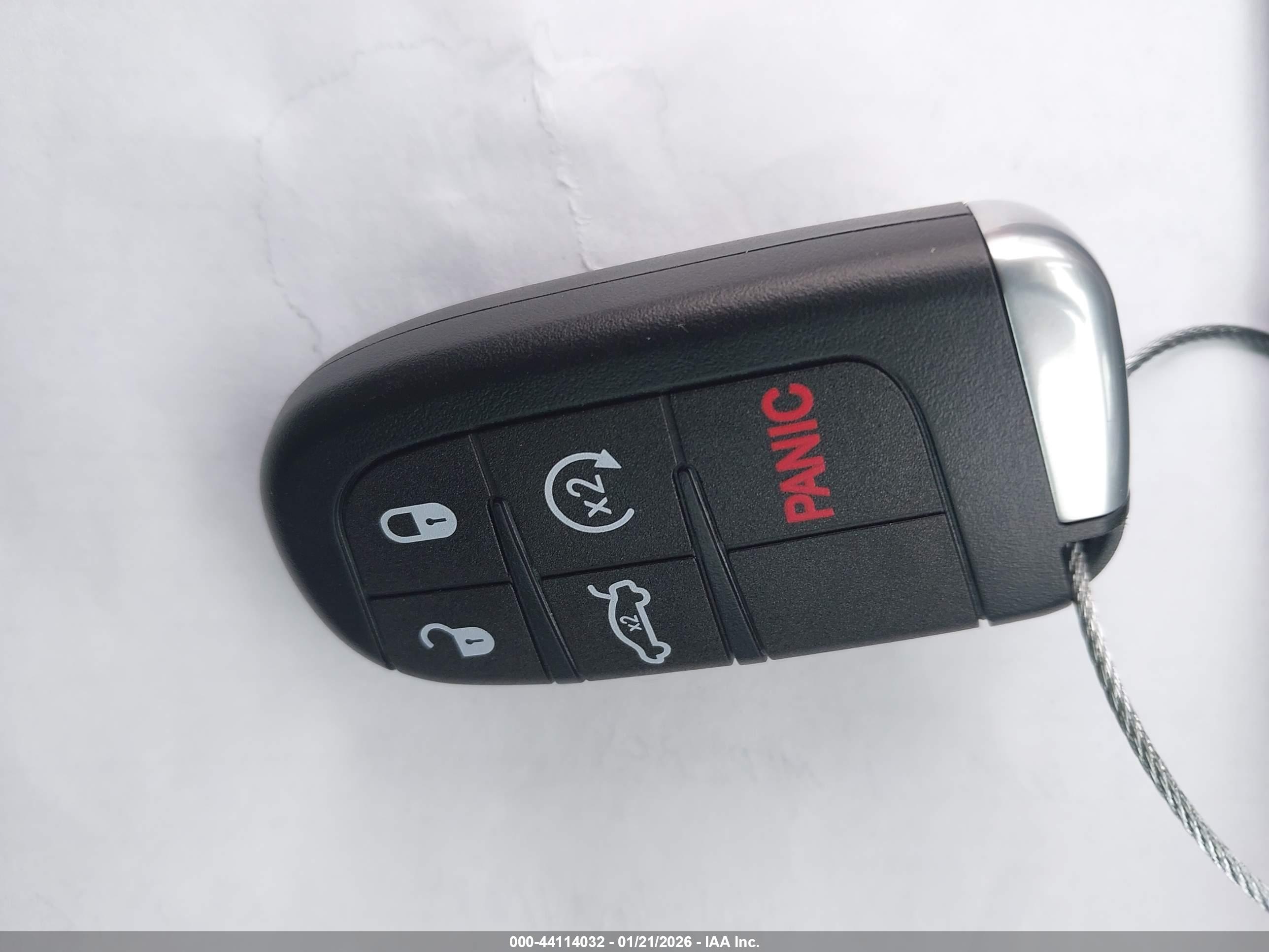 JEEP CHEROKEE image 11