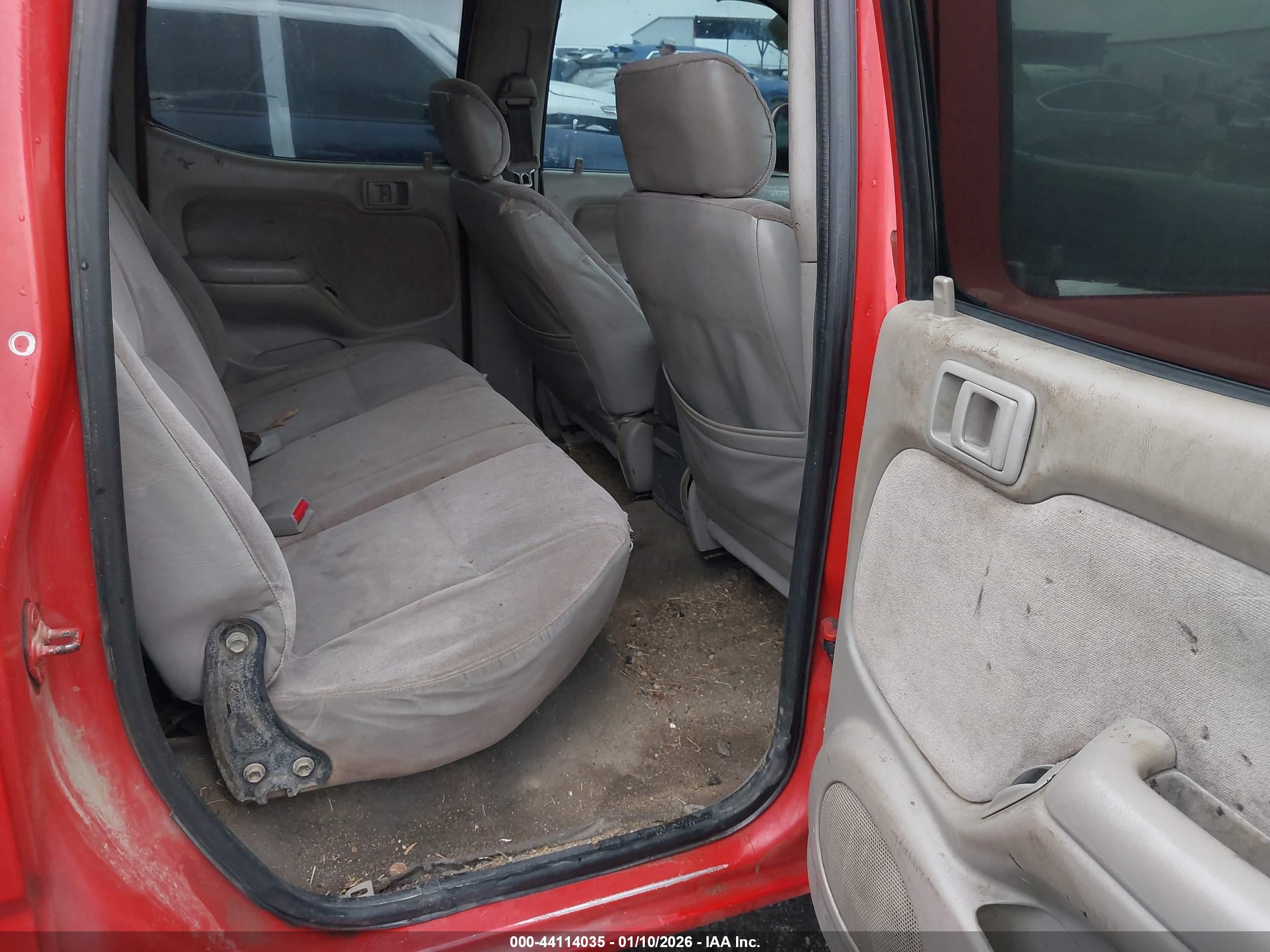 TOYOTA TACOMA image 8