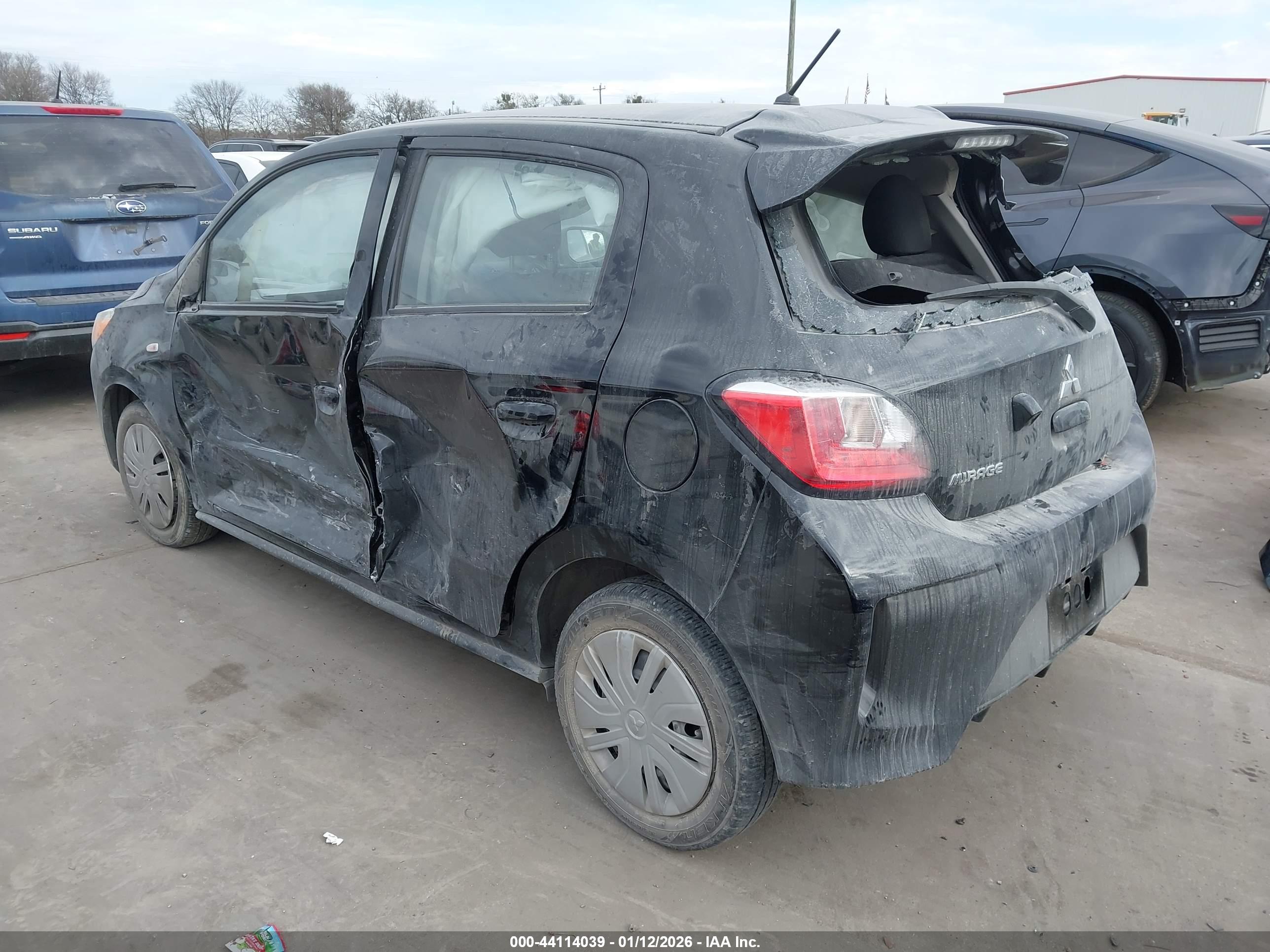 MITSUBISHI MIRAGE image 3