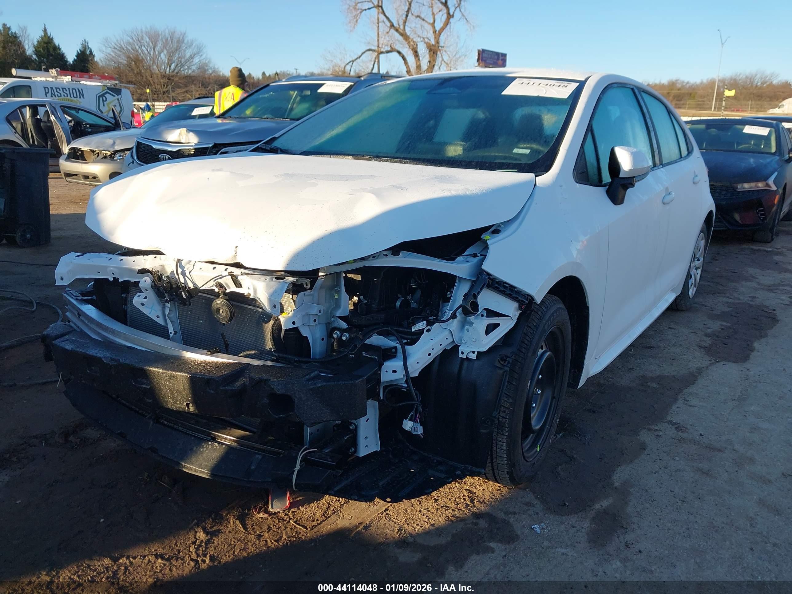TOYOTA COROLLA image 2