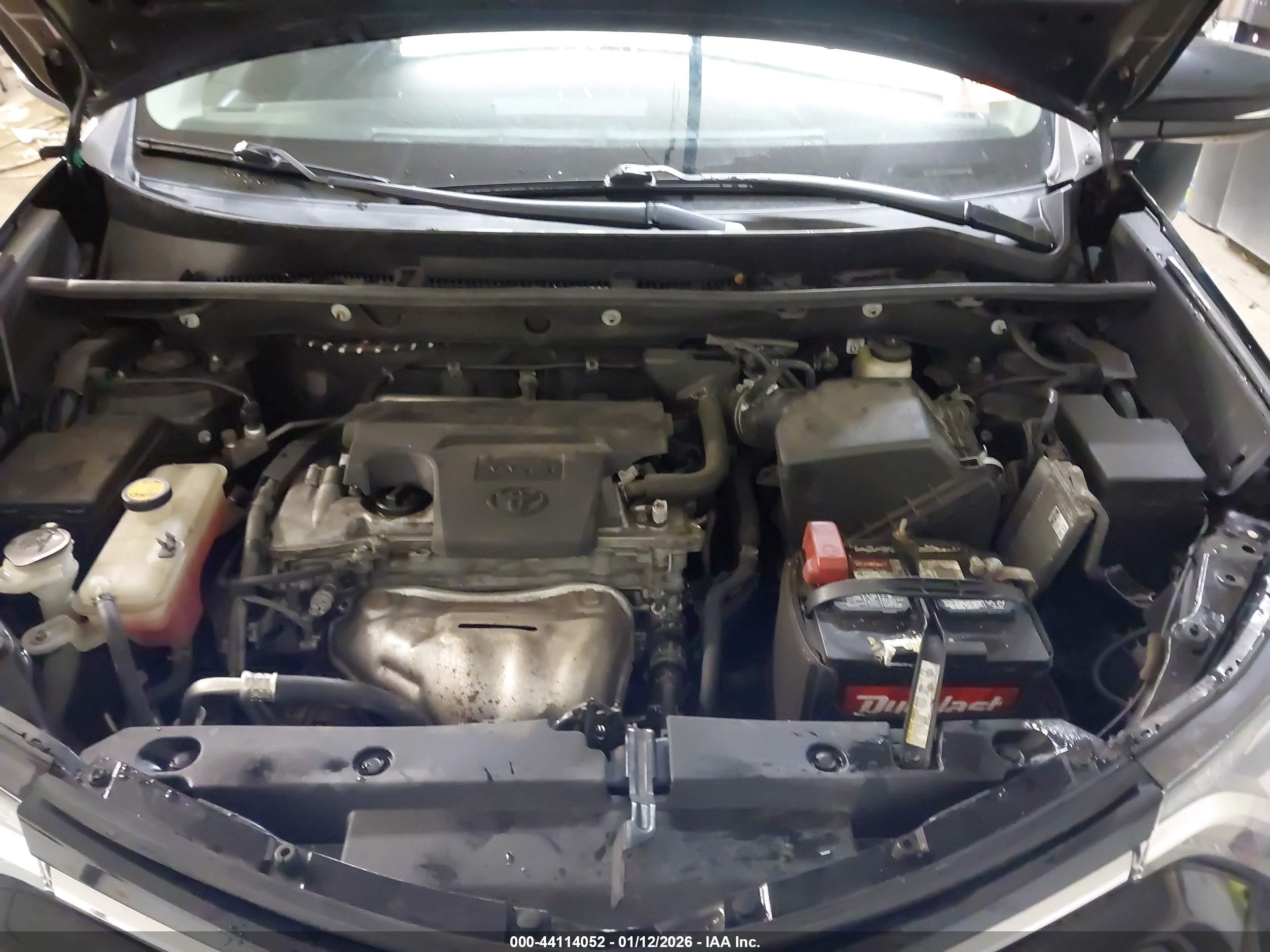 TOYOTA RAV4 image 10