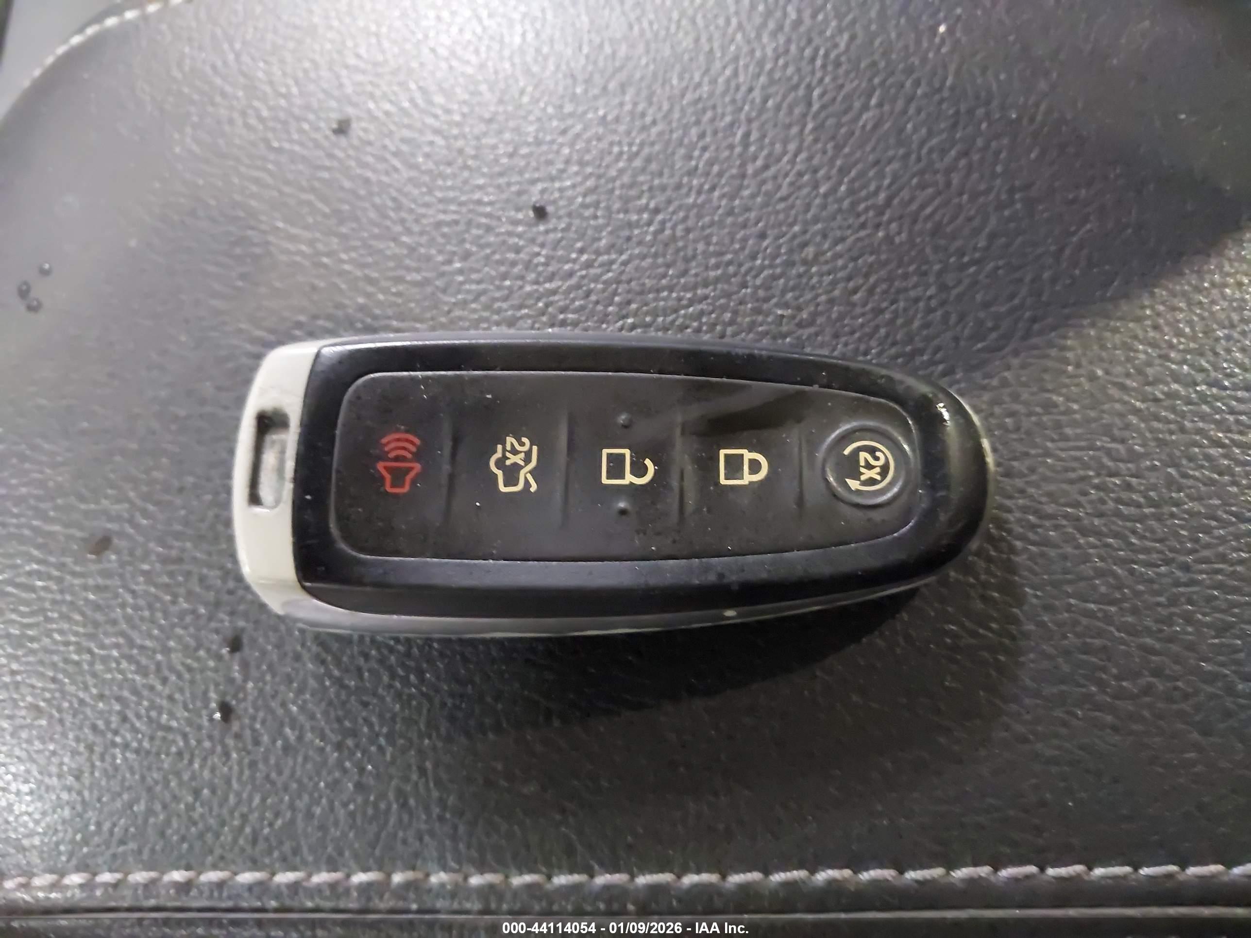 FORD ESCAPE image 11