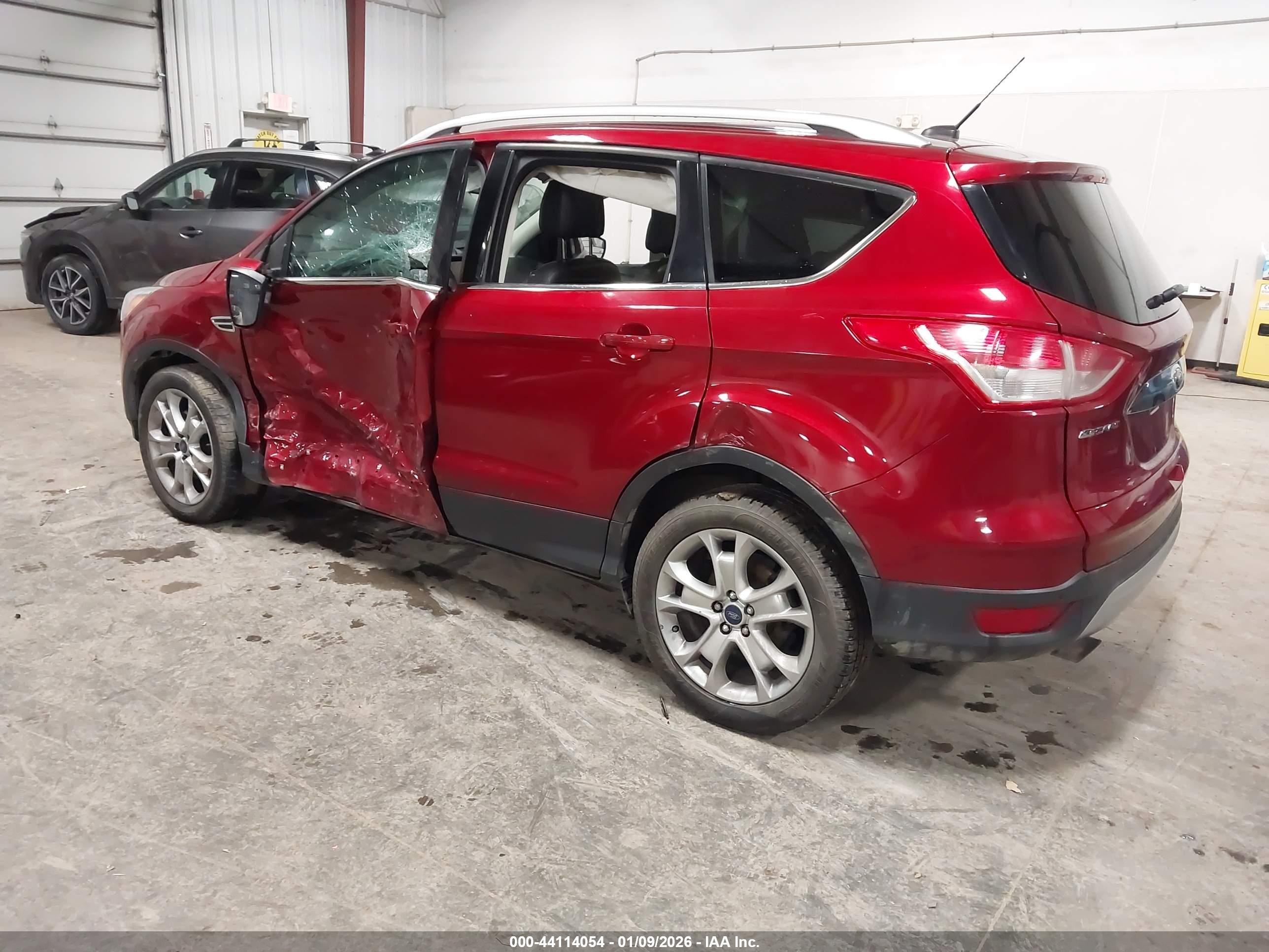 FORD ESCAPE image 3
