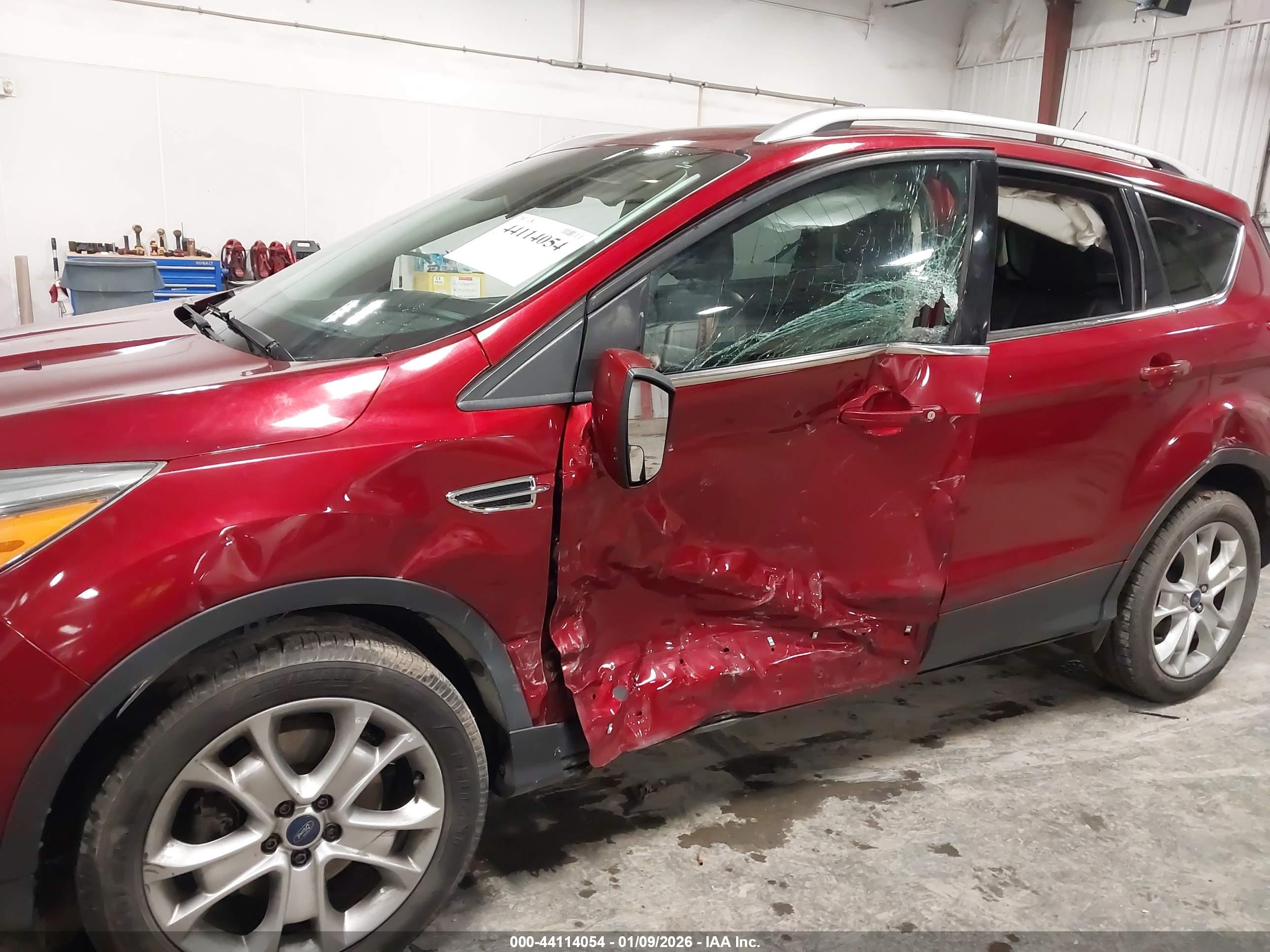 FORD ESCAPE image 6