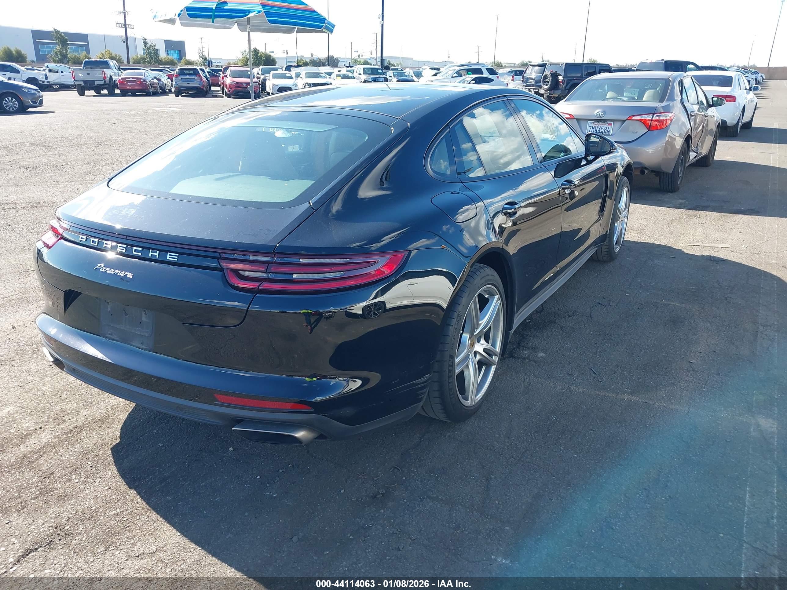 PORSCHE PANAMERA image 4