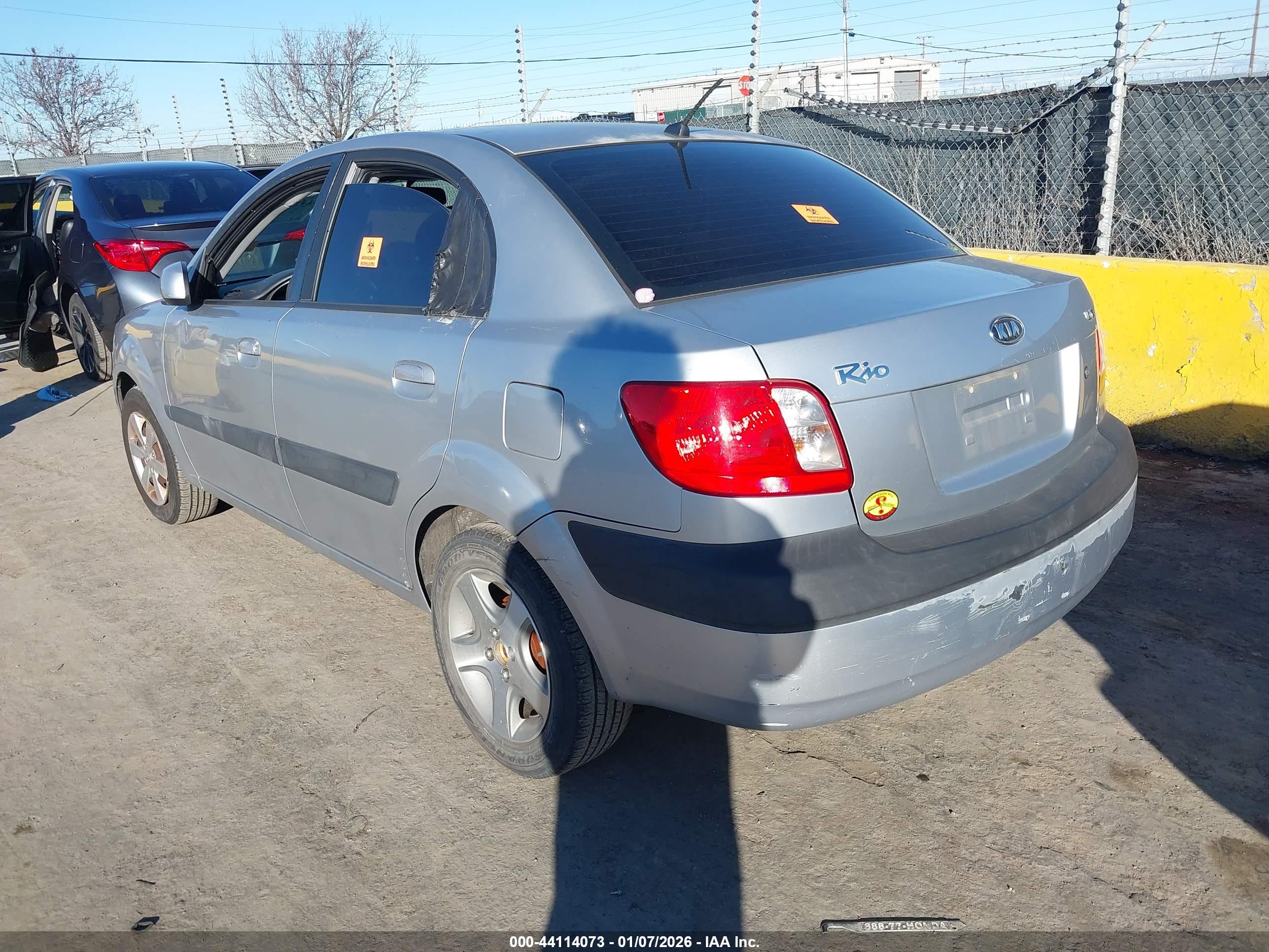 KIA RIO image 3