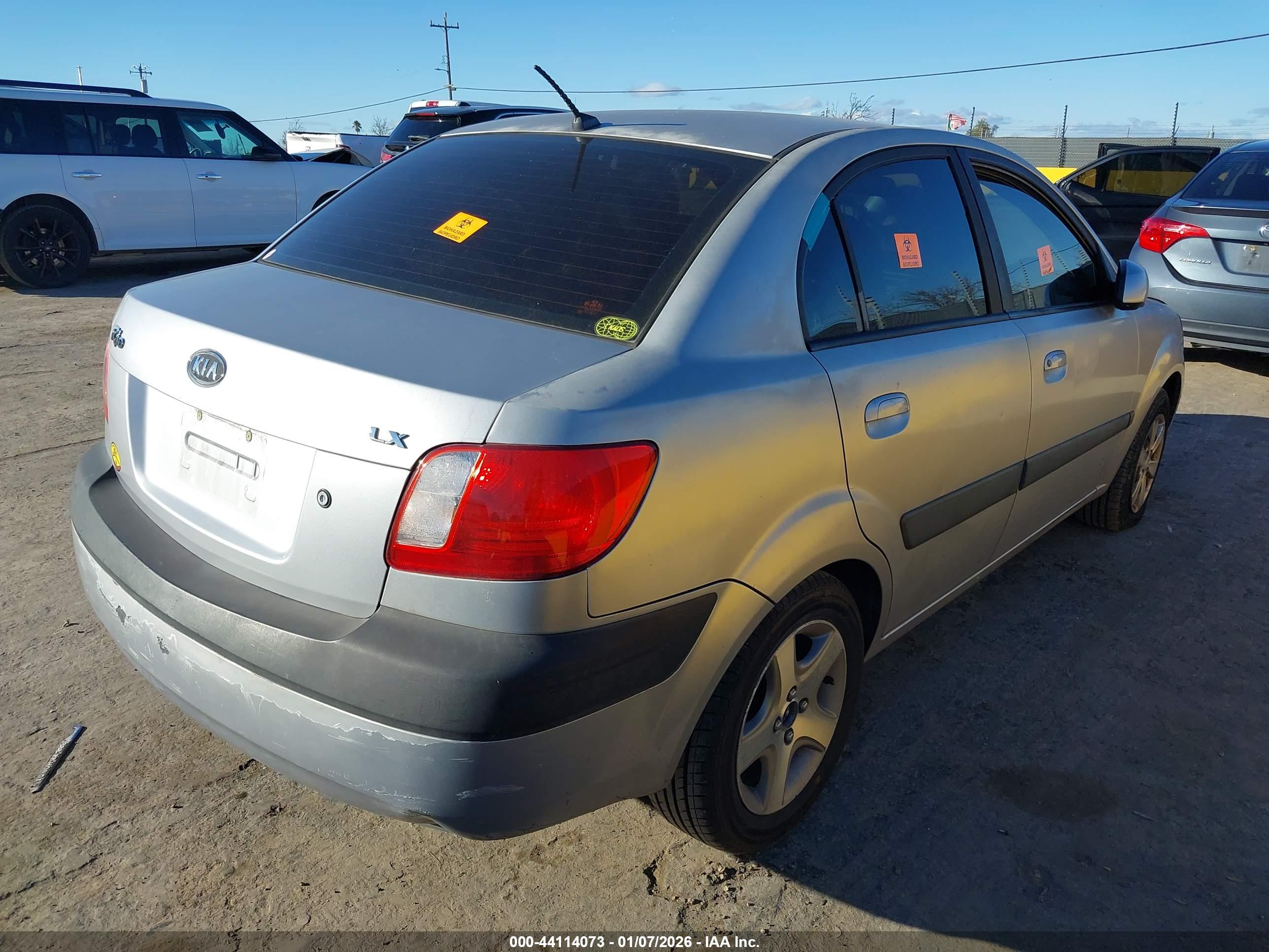KIA RIO image 4