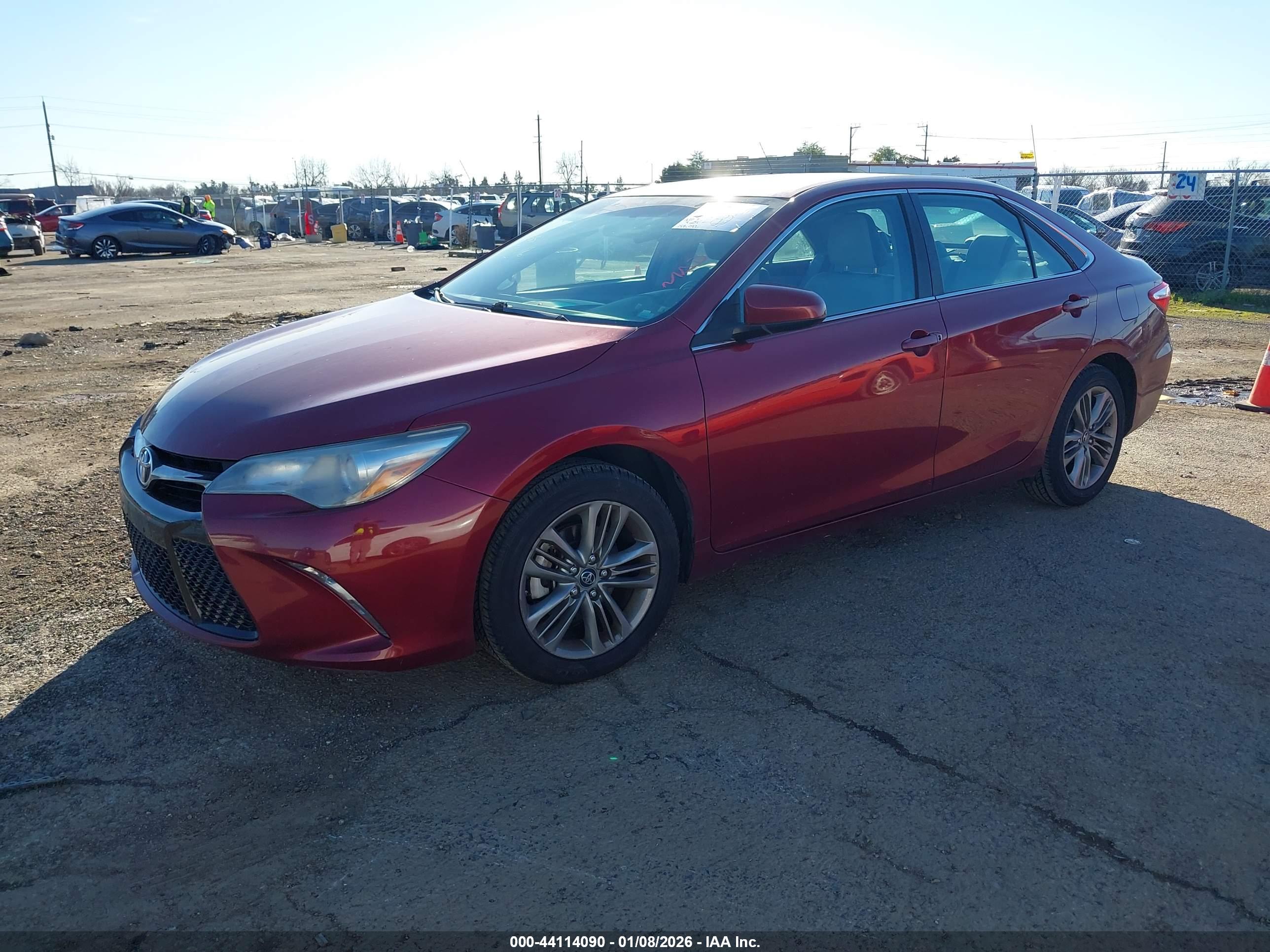 TOYOTA CAMRY image 2