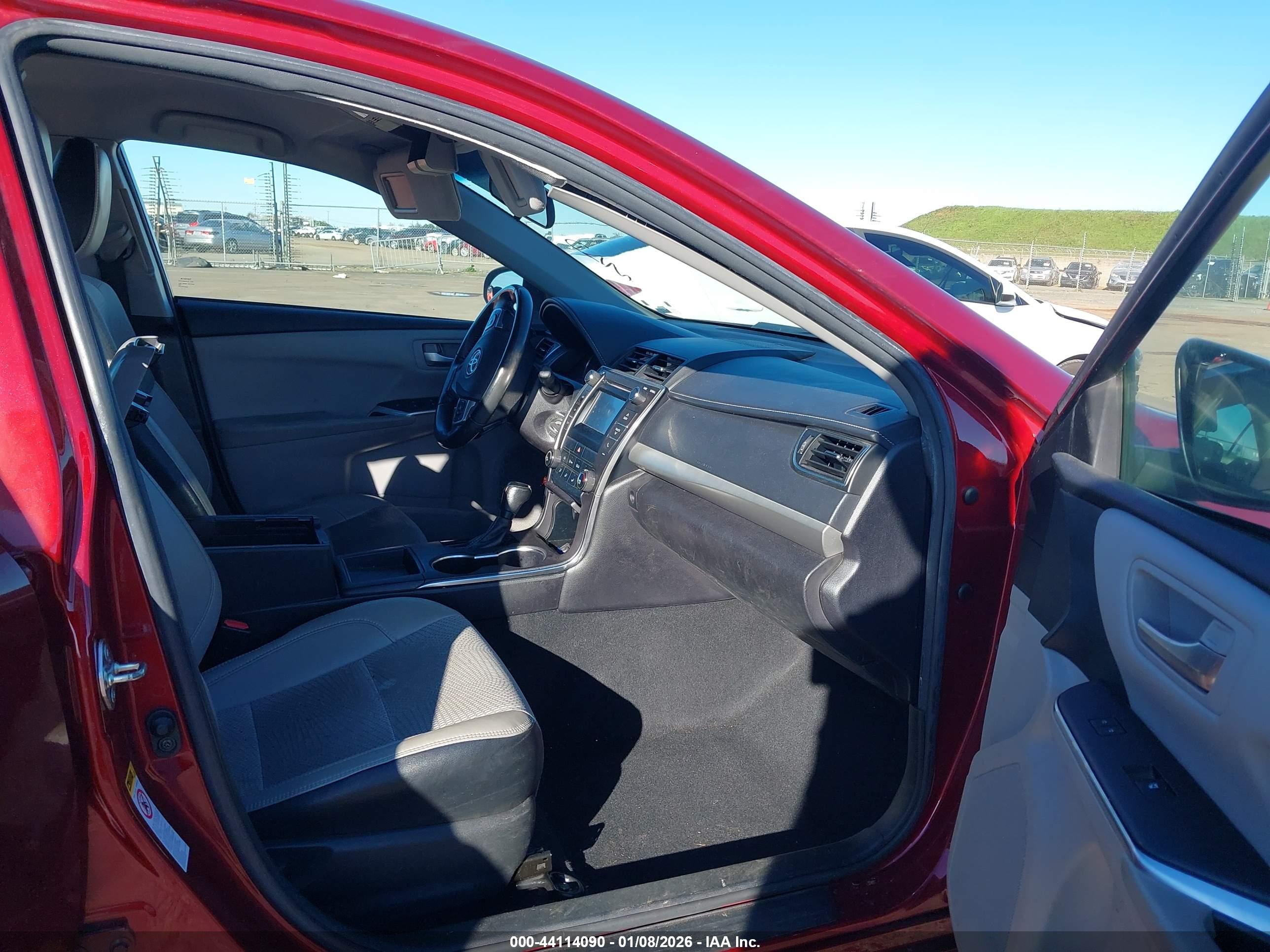TOYOTA CAMRY image 5