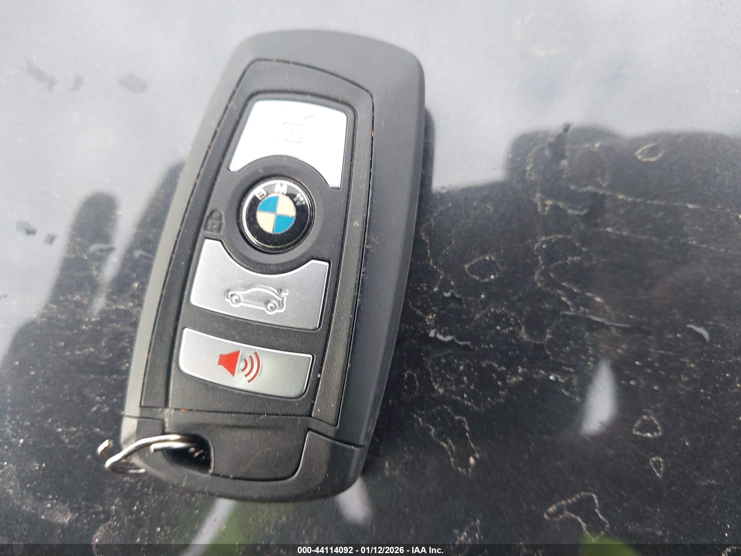 BMW 528I image 11