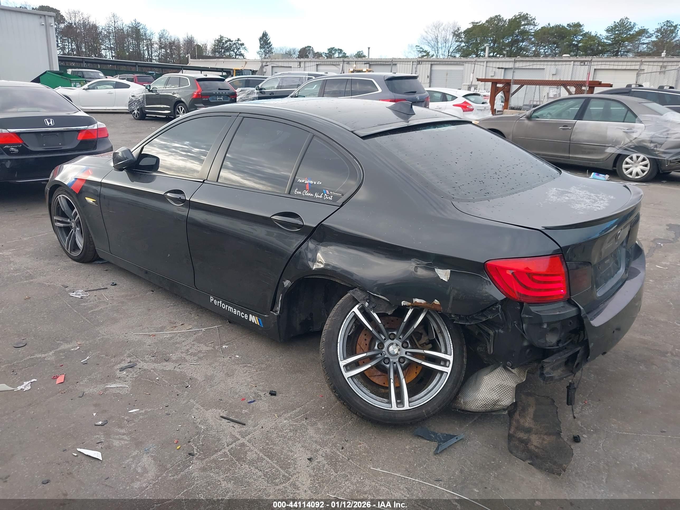 BMW 528I image 3