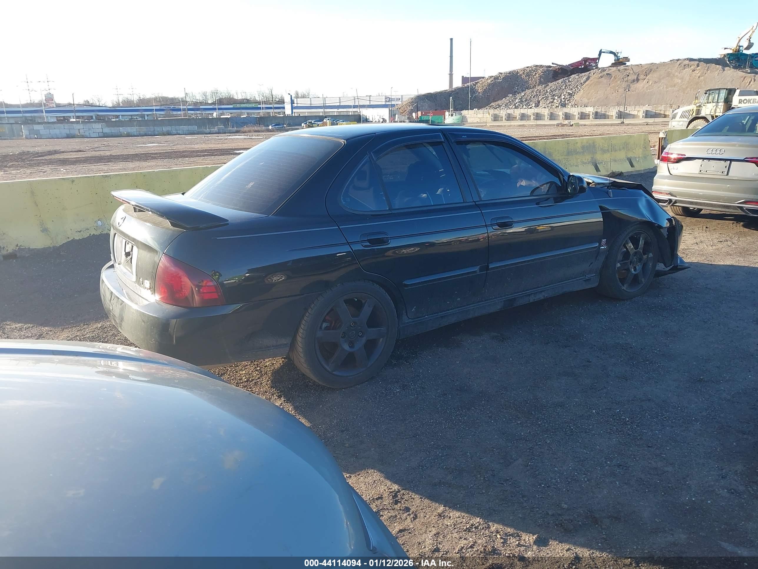 NISSAN SENTRA image 4