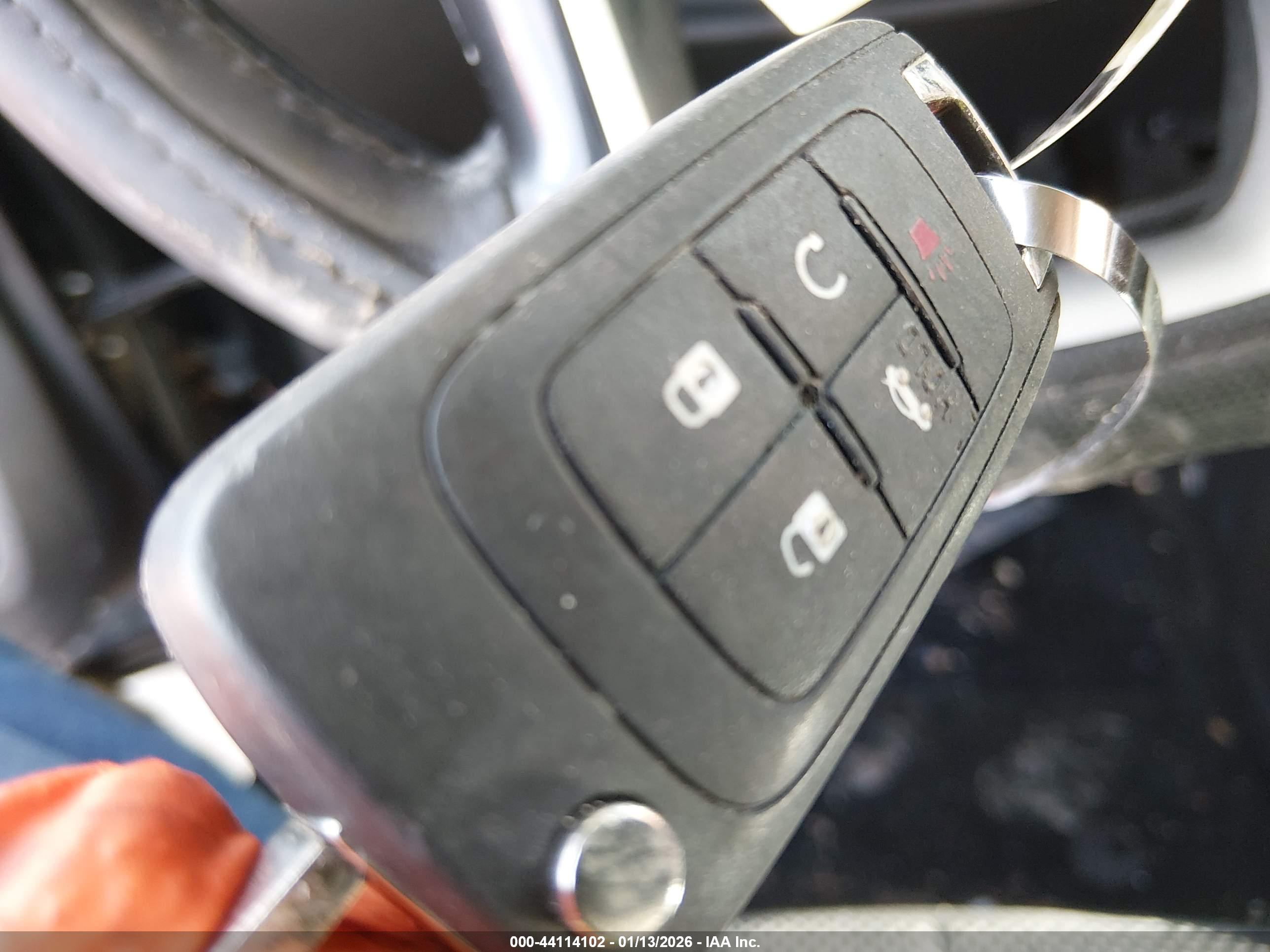 GMC TERRAIN image 11
