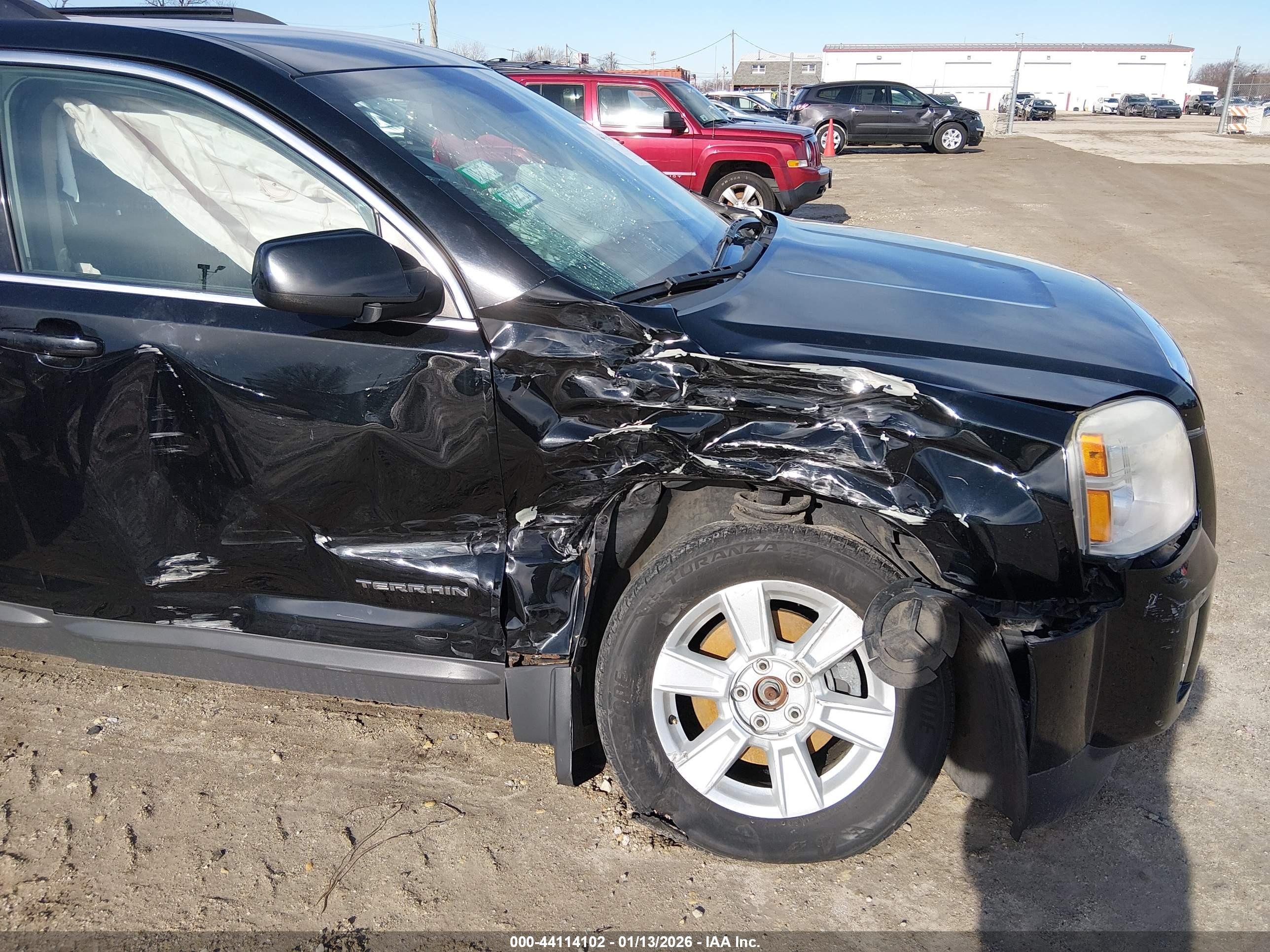 GMC TERRAIN image 6