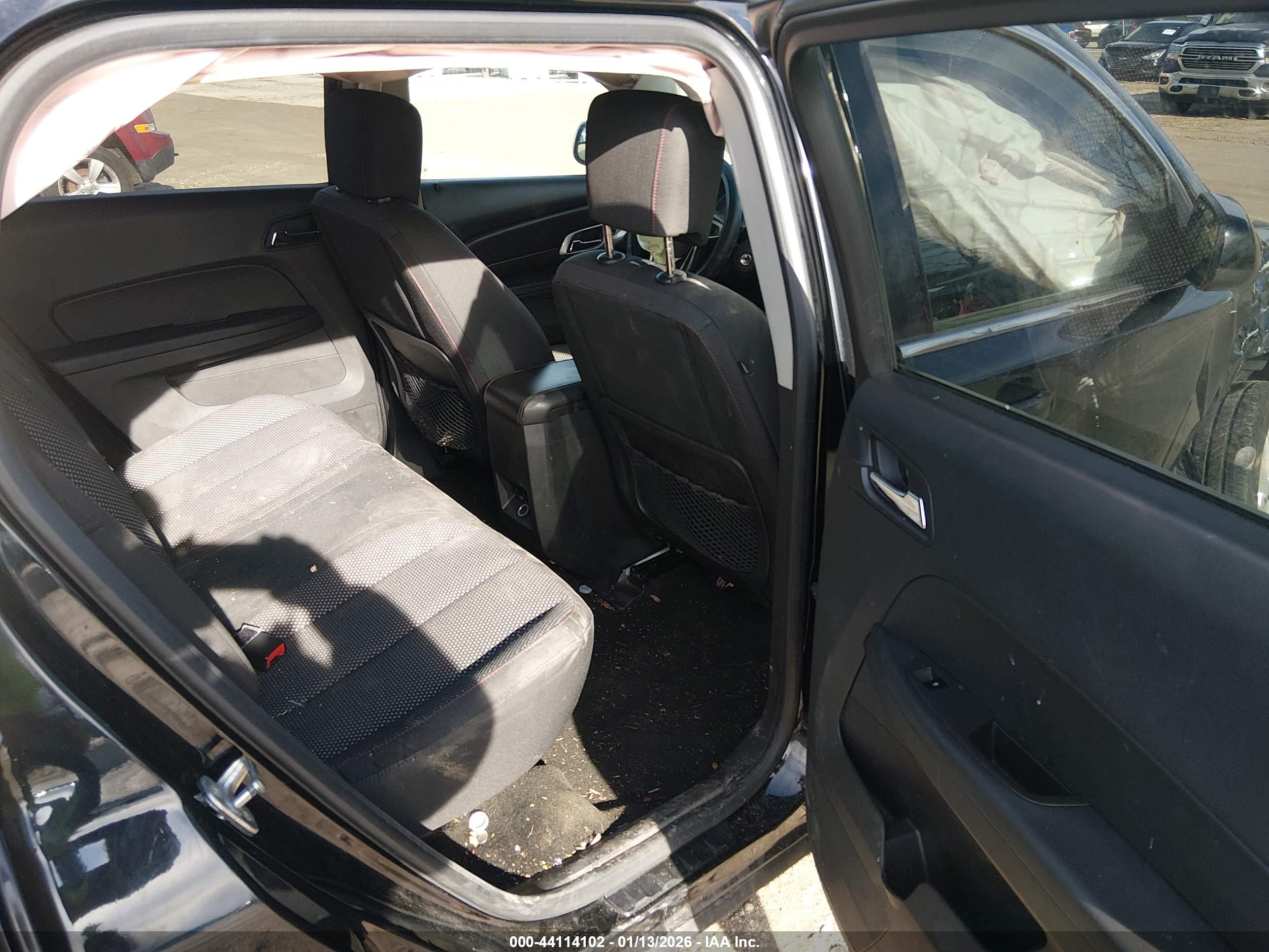 GMC TERRAIN image 8