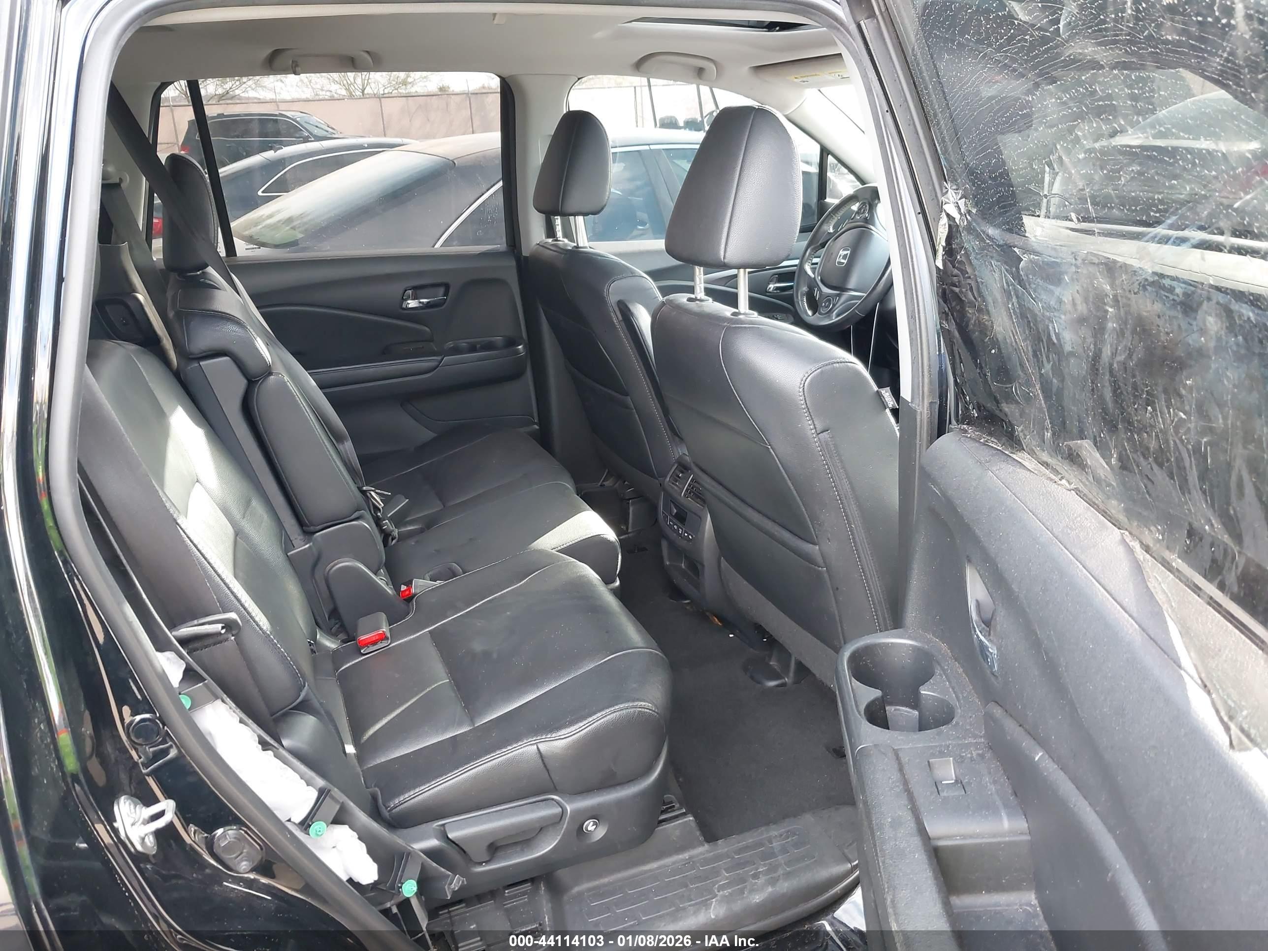 HONDA PILOT image 8