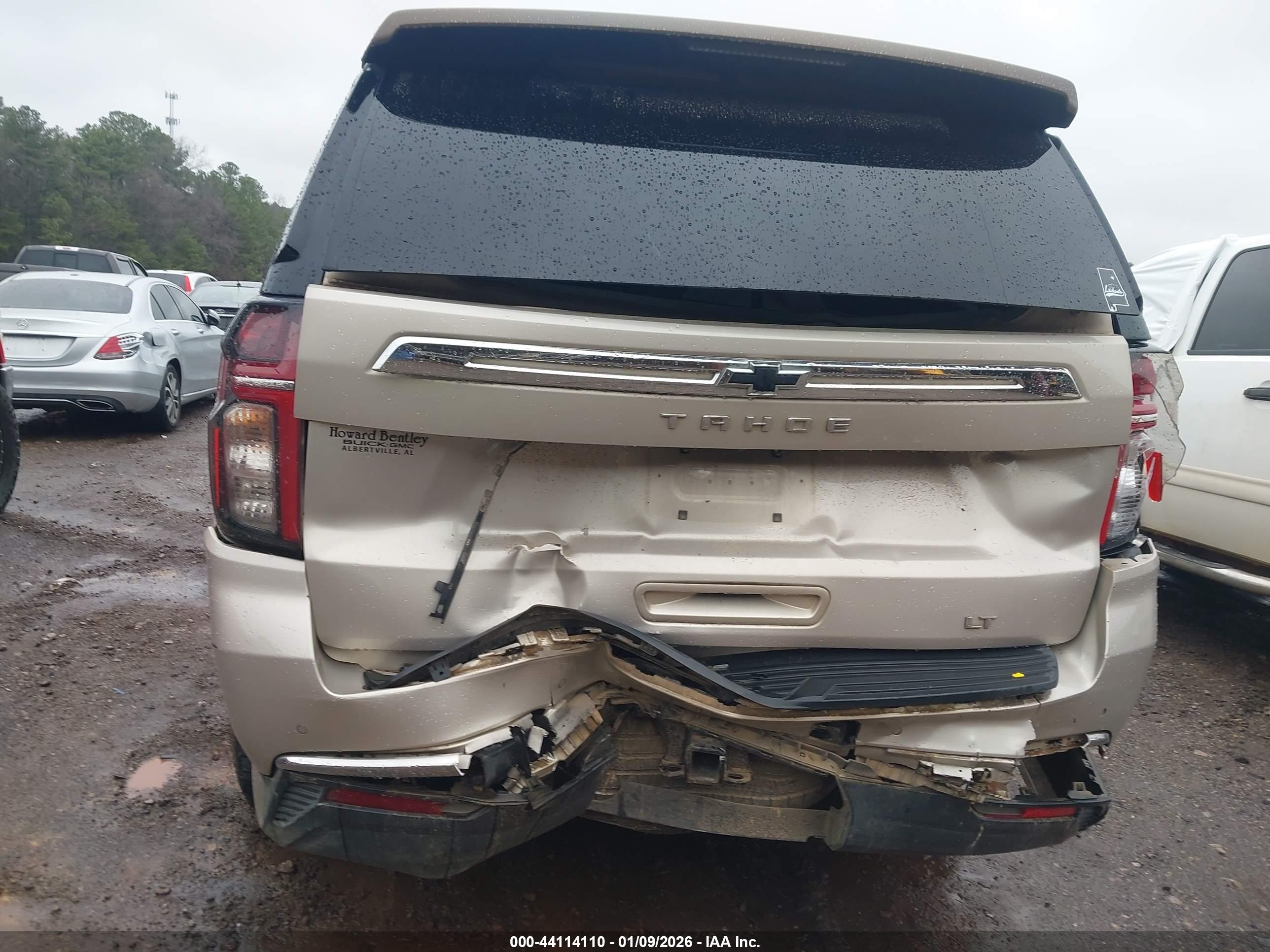 CHEVROLET TAHOE image 6