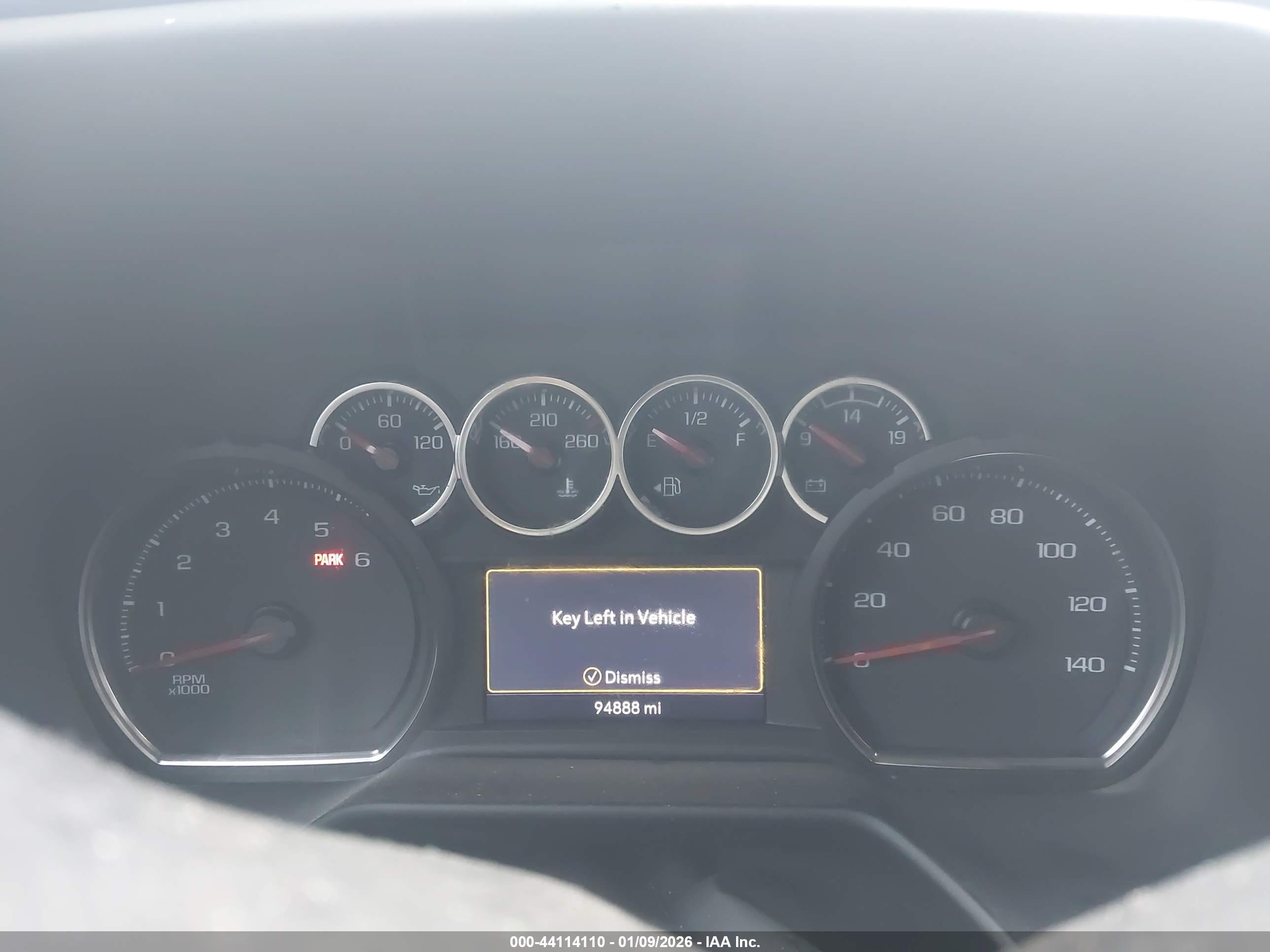 CHEVROLET TAHOE image 7