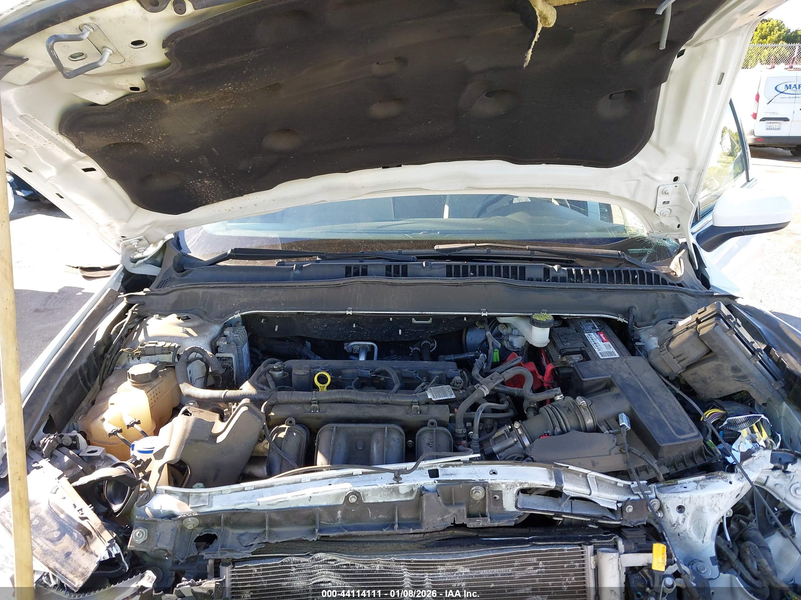 FORD FUSION image 10