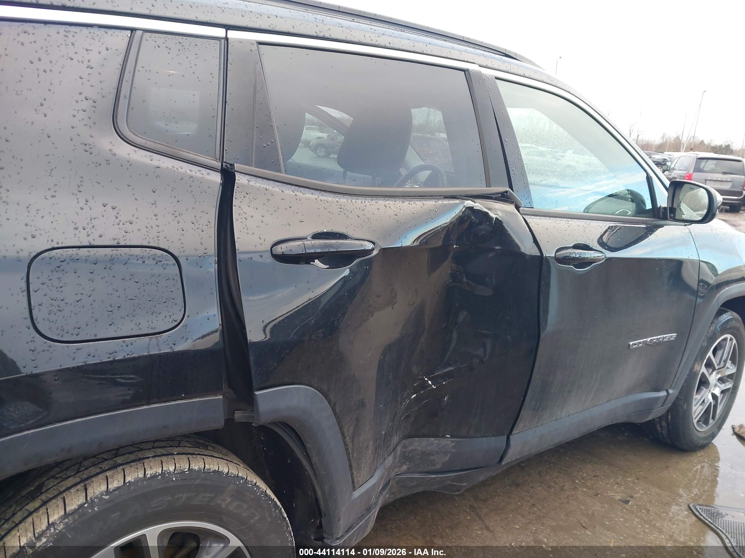 JEEP COMPASS image 6
